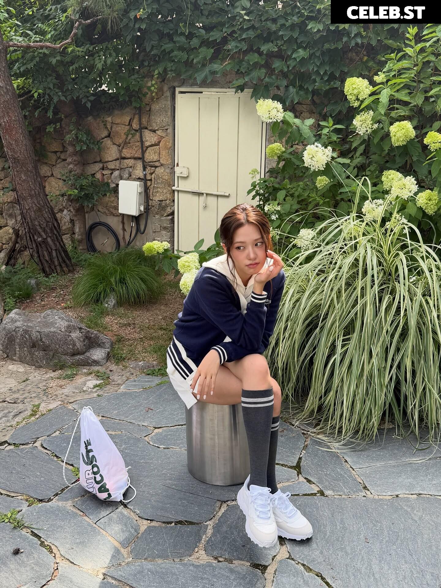 An Yujin 안유진 | YUJIN Image 23028793