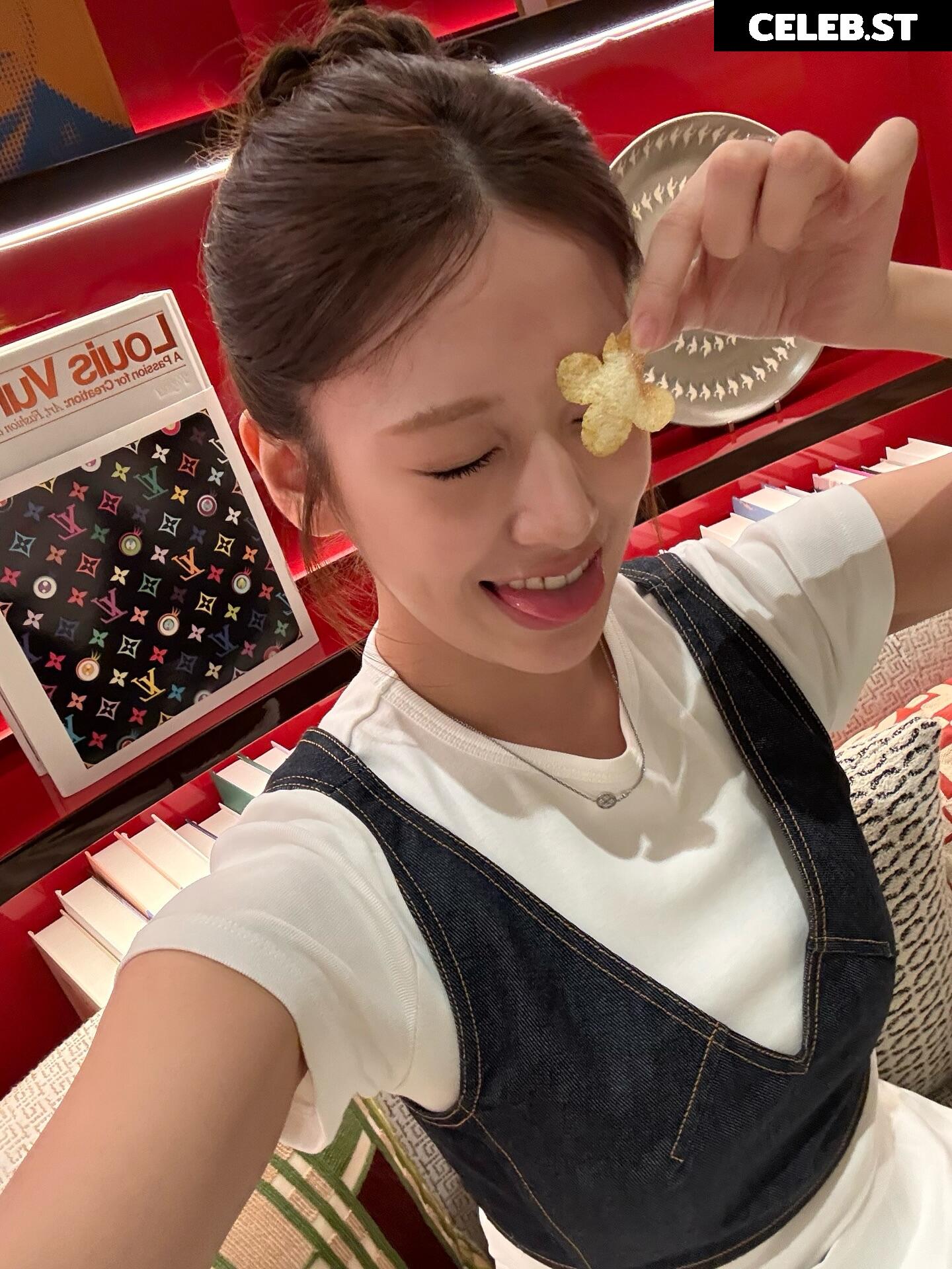 An Yujin 안유진 | YUJIN Image 23028724