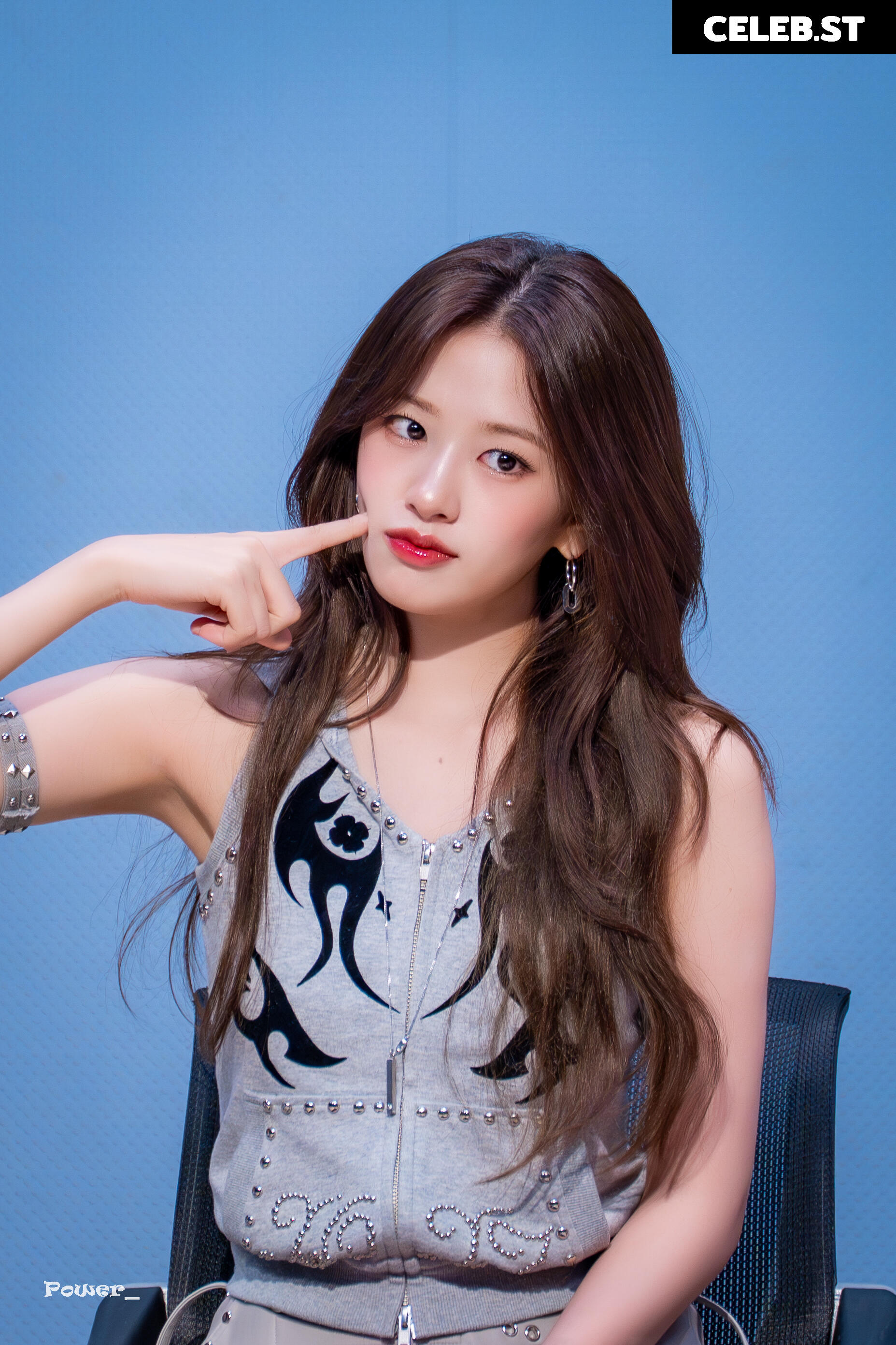 An Yujin 안유진 | YUJIN Image 23028710
