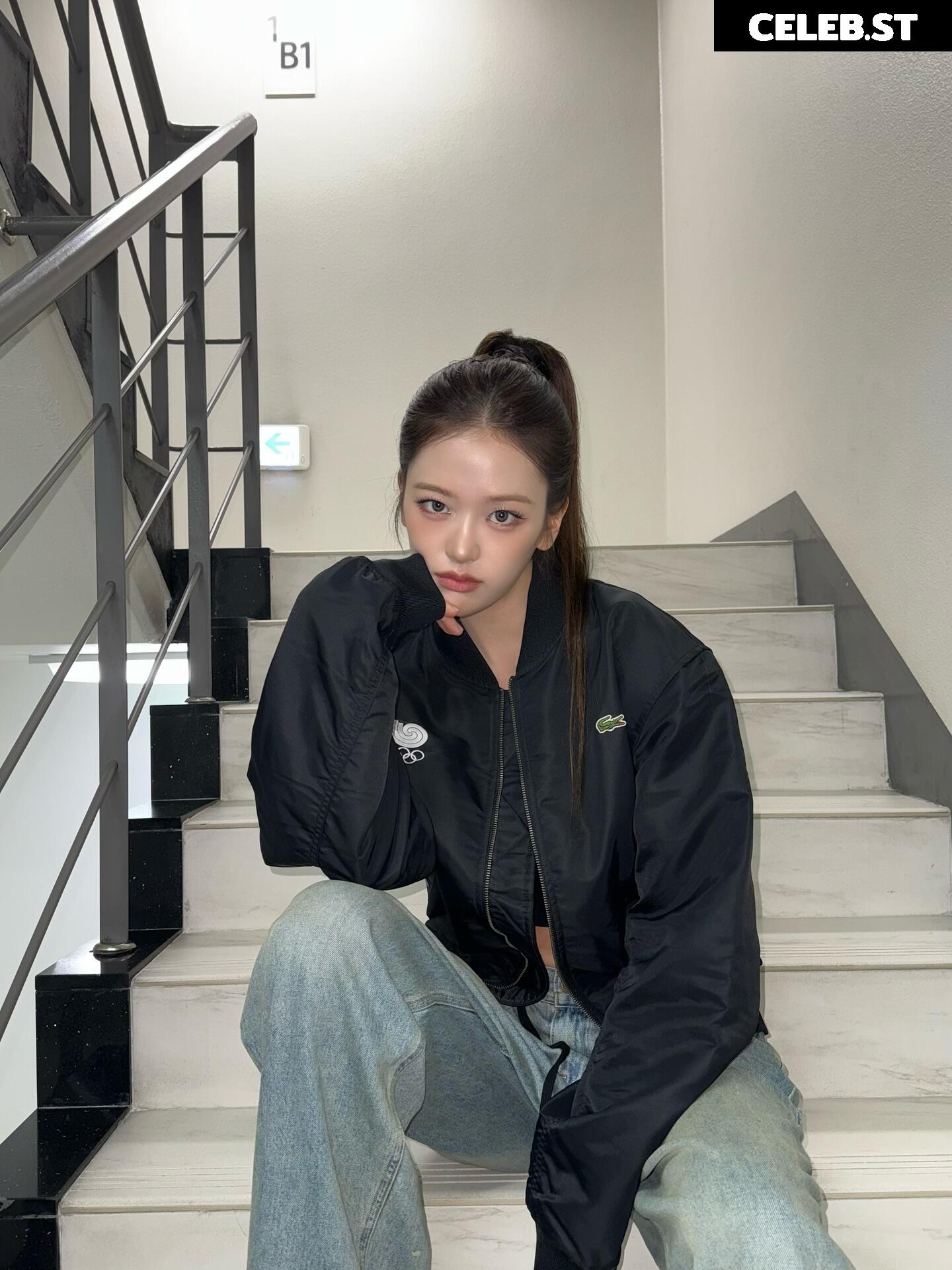 An Yujin 안유진 | YUJIN Image 23028732