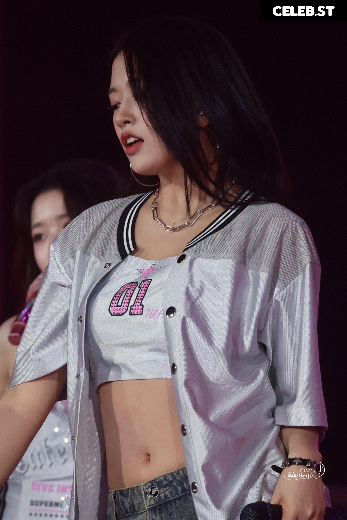 An Yujin 안유진 | YUJIN Image 23028601
