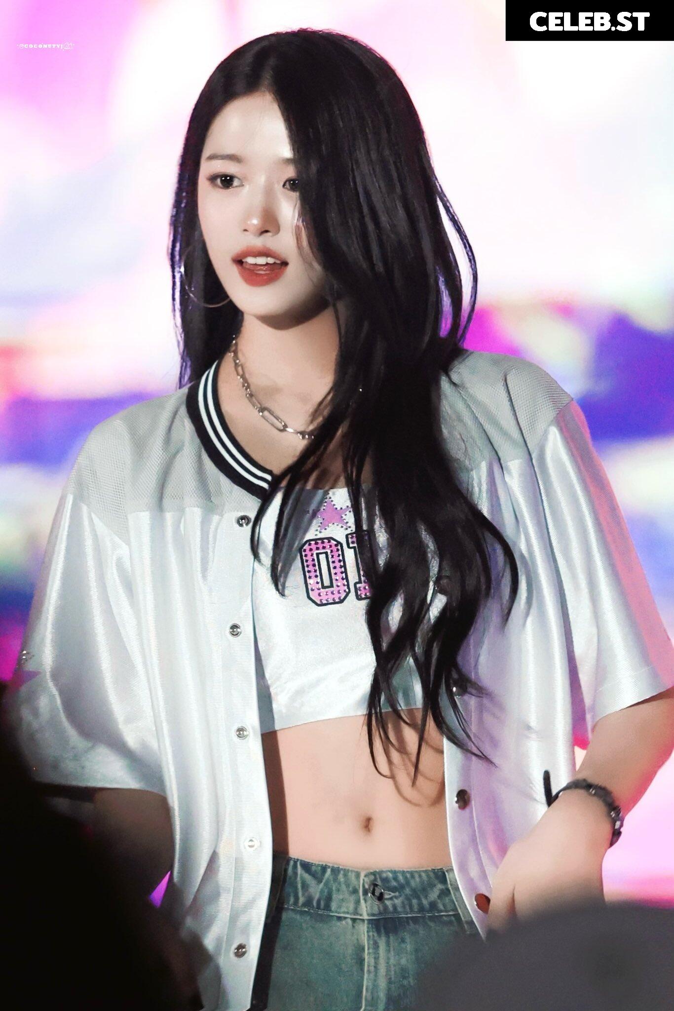 An Yujin 안유진 | YUJIN Image 23028606
