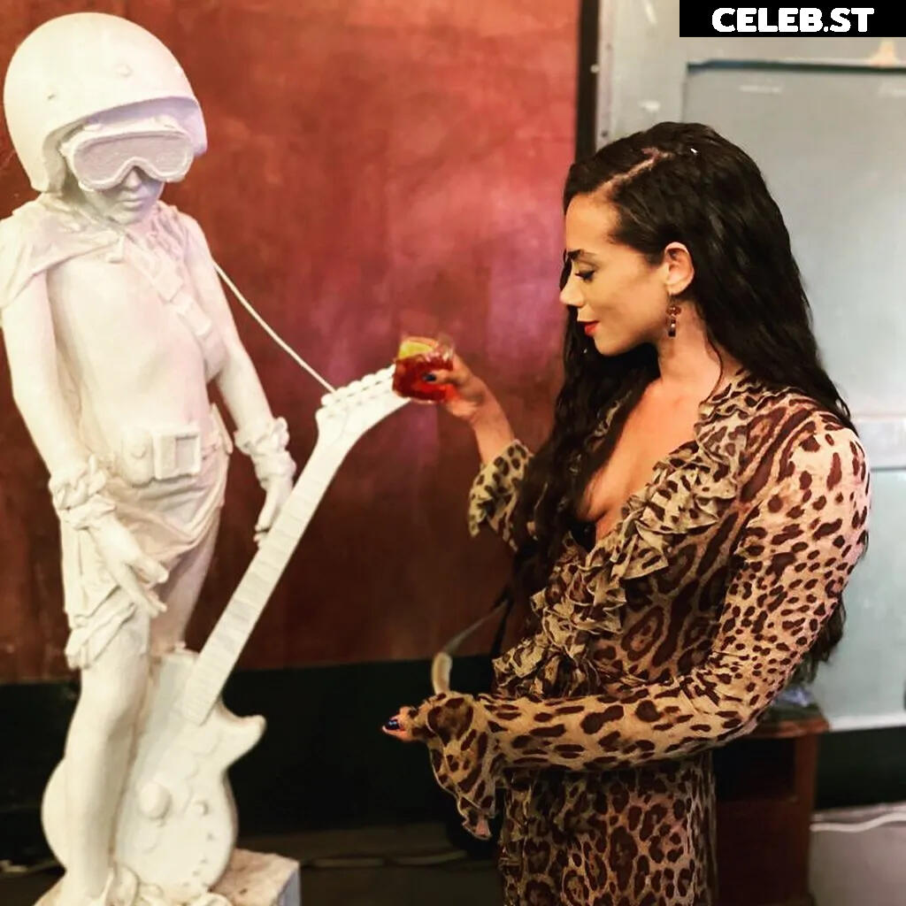 Hannah John-Kamen Image 23028235