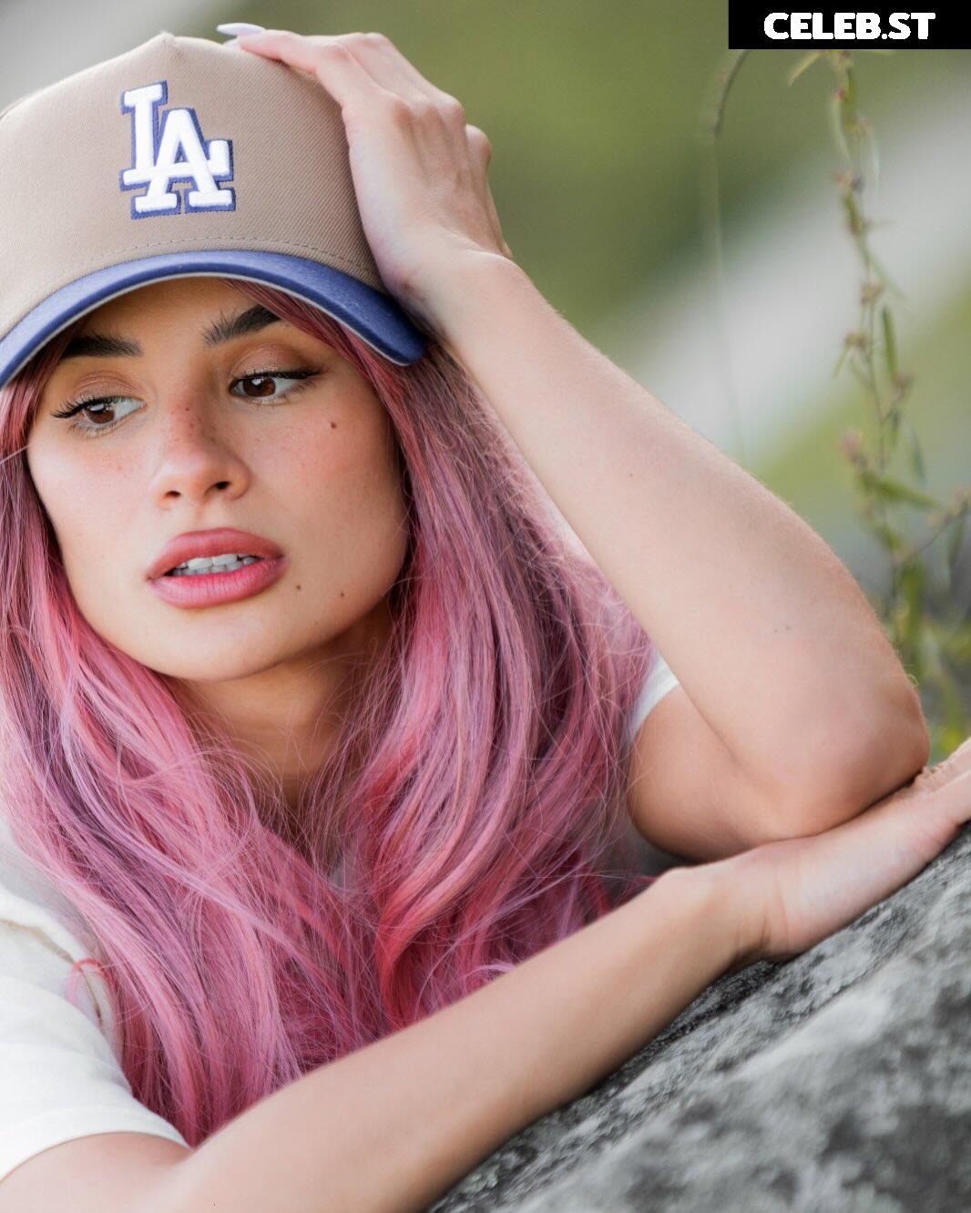 Diane Guerrero (Crazy Jane - Doom Patrol) Image 23027826