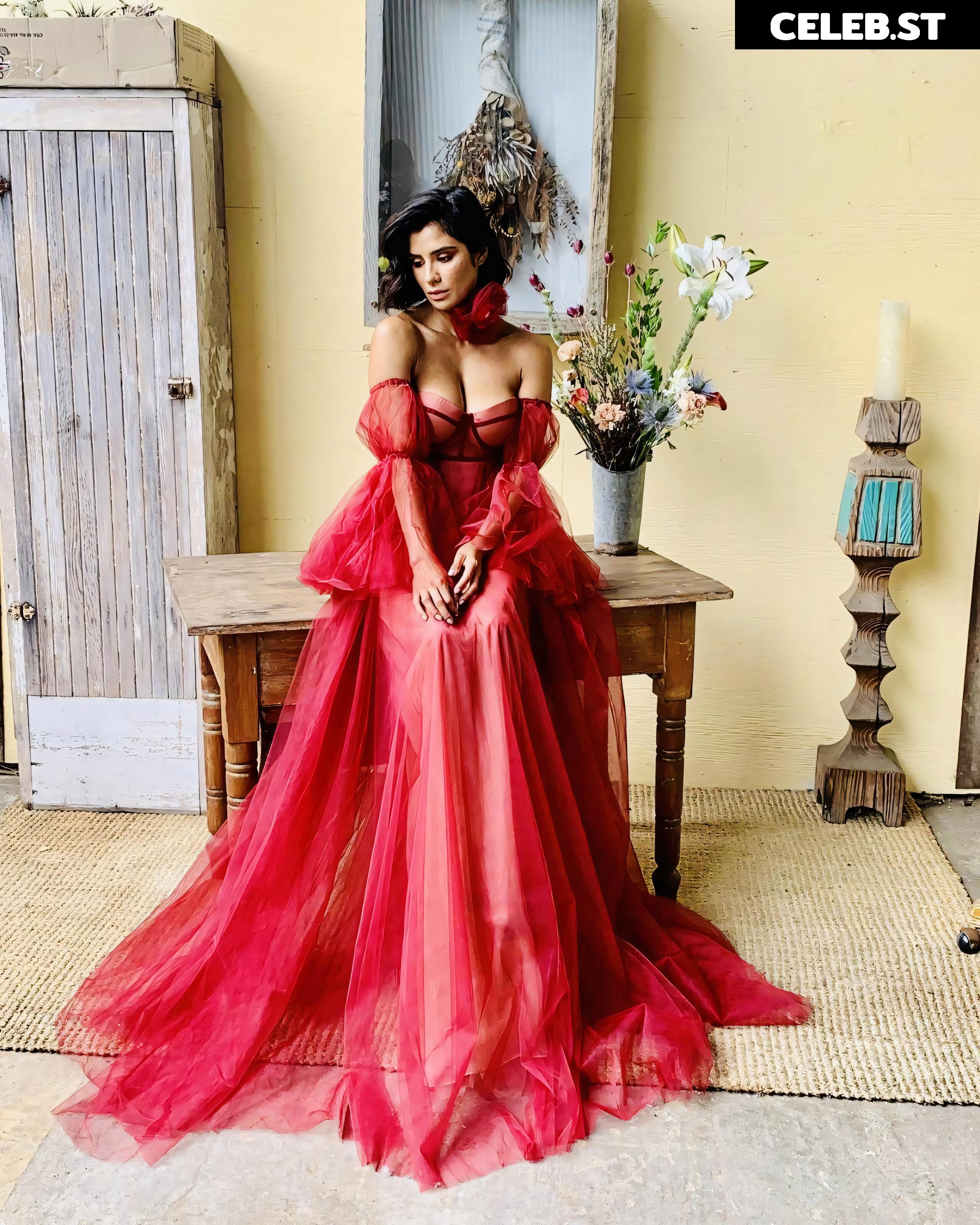 Diane Guerrero (Crazy Jane - Doom Patrol) Image 23027771