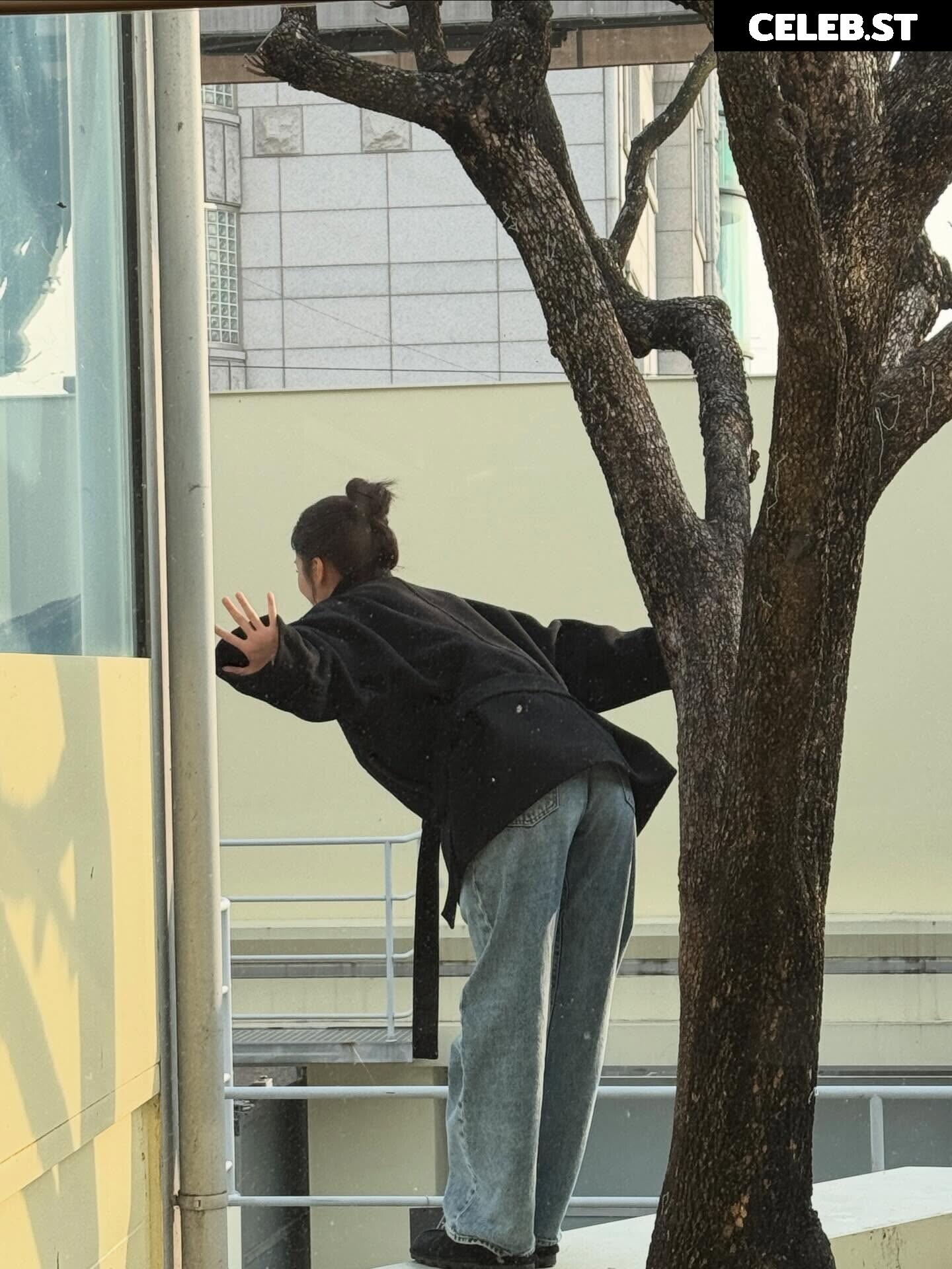 An Yujin 안유진 | YUJIN Image 23029089