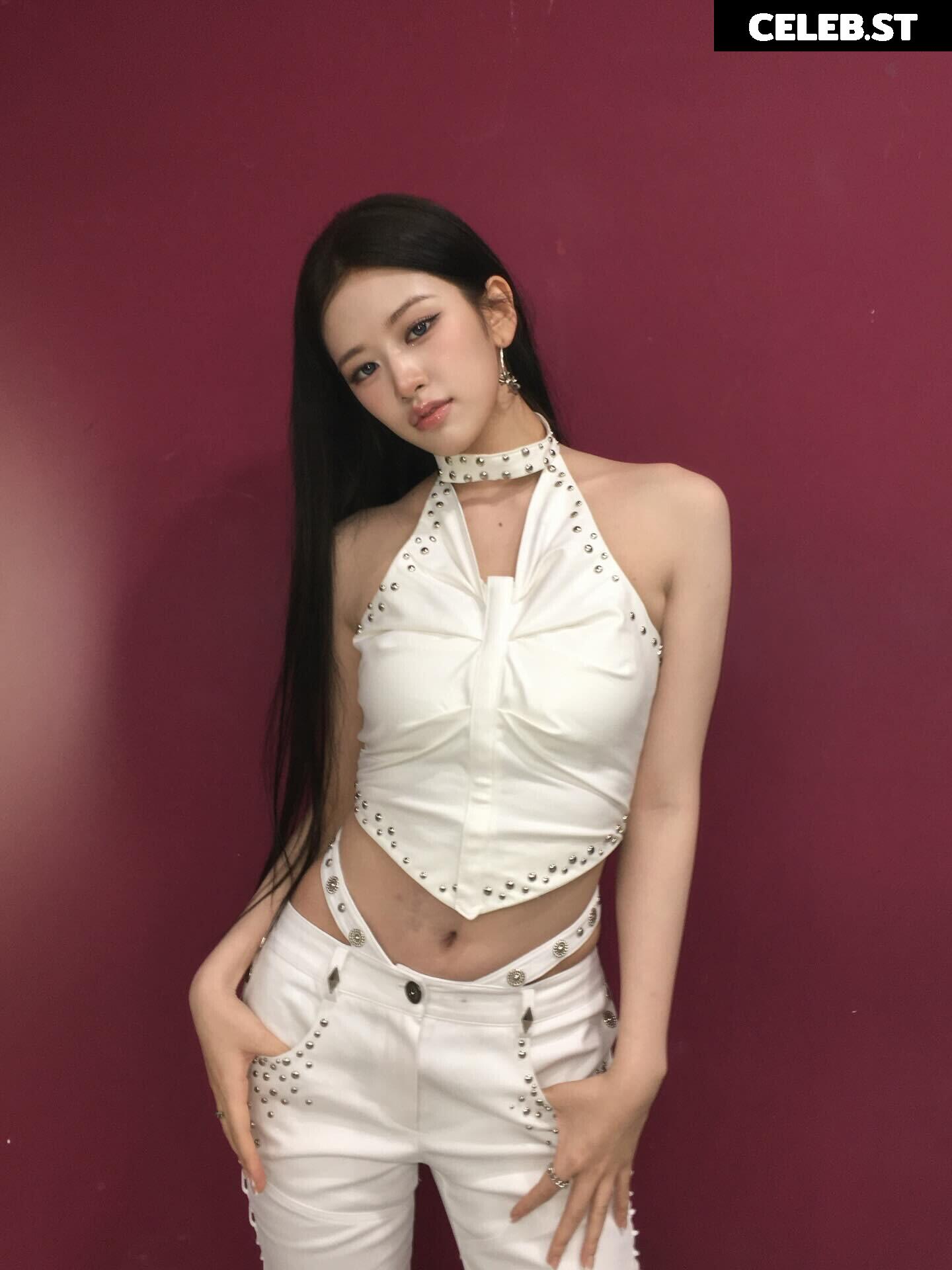 An Yujin 안유진 | YUJIN Image 23029025