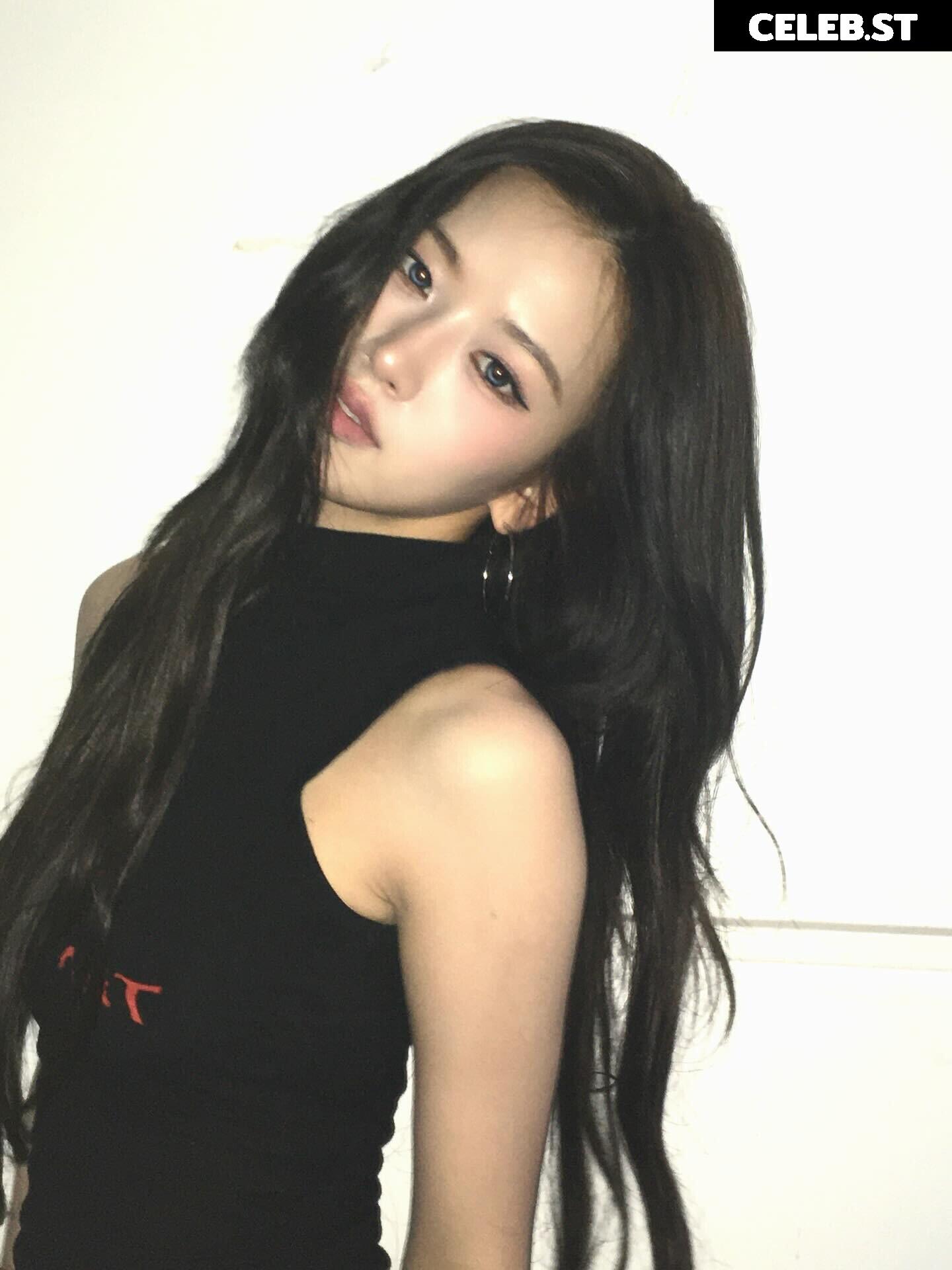 An Yujin 안유진 | YUJIN Image 23029002