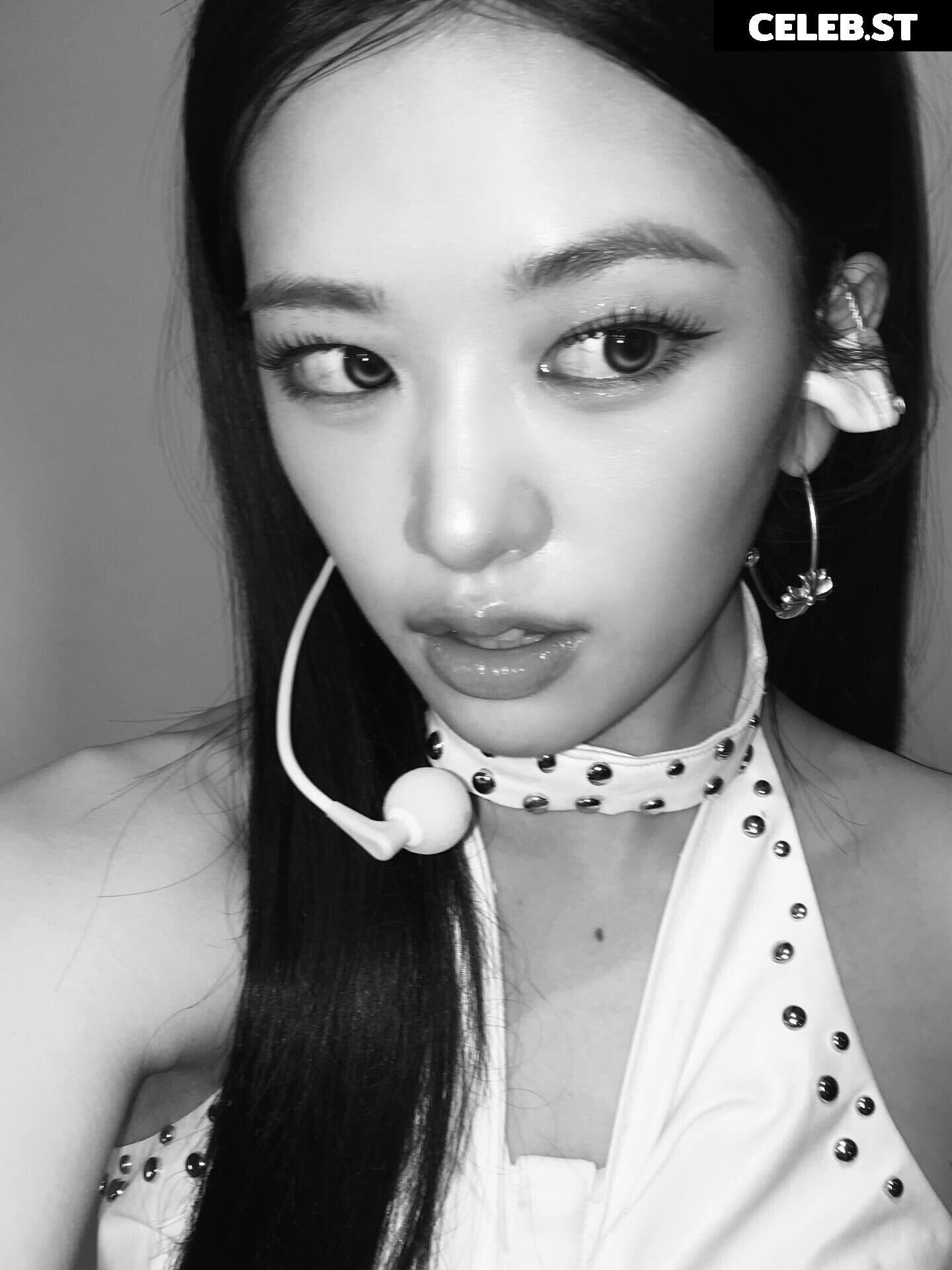 An Yujin 안유진 | YUJIN Image 23029056