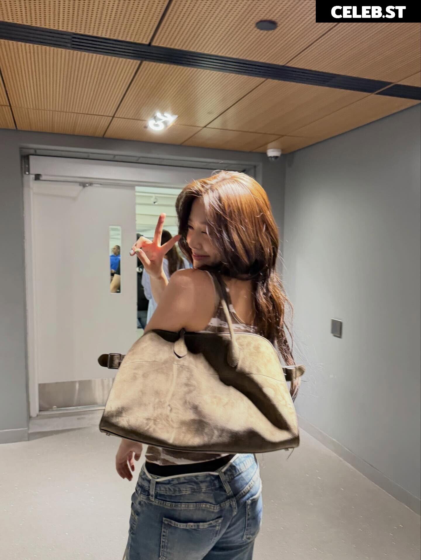 An Yujin 안유진 | YUJIN Image 23029071