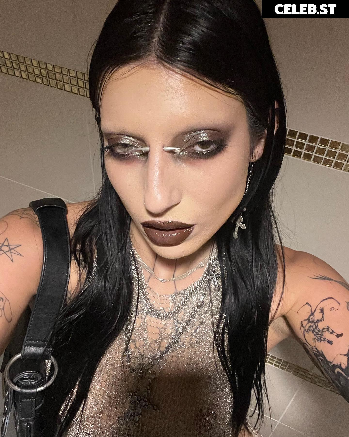 DeathbyRomy Image 23031076