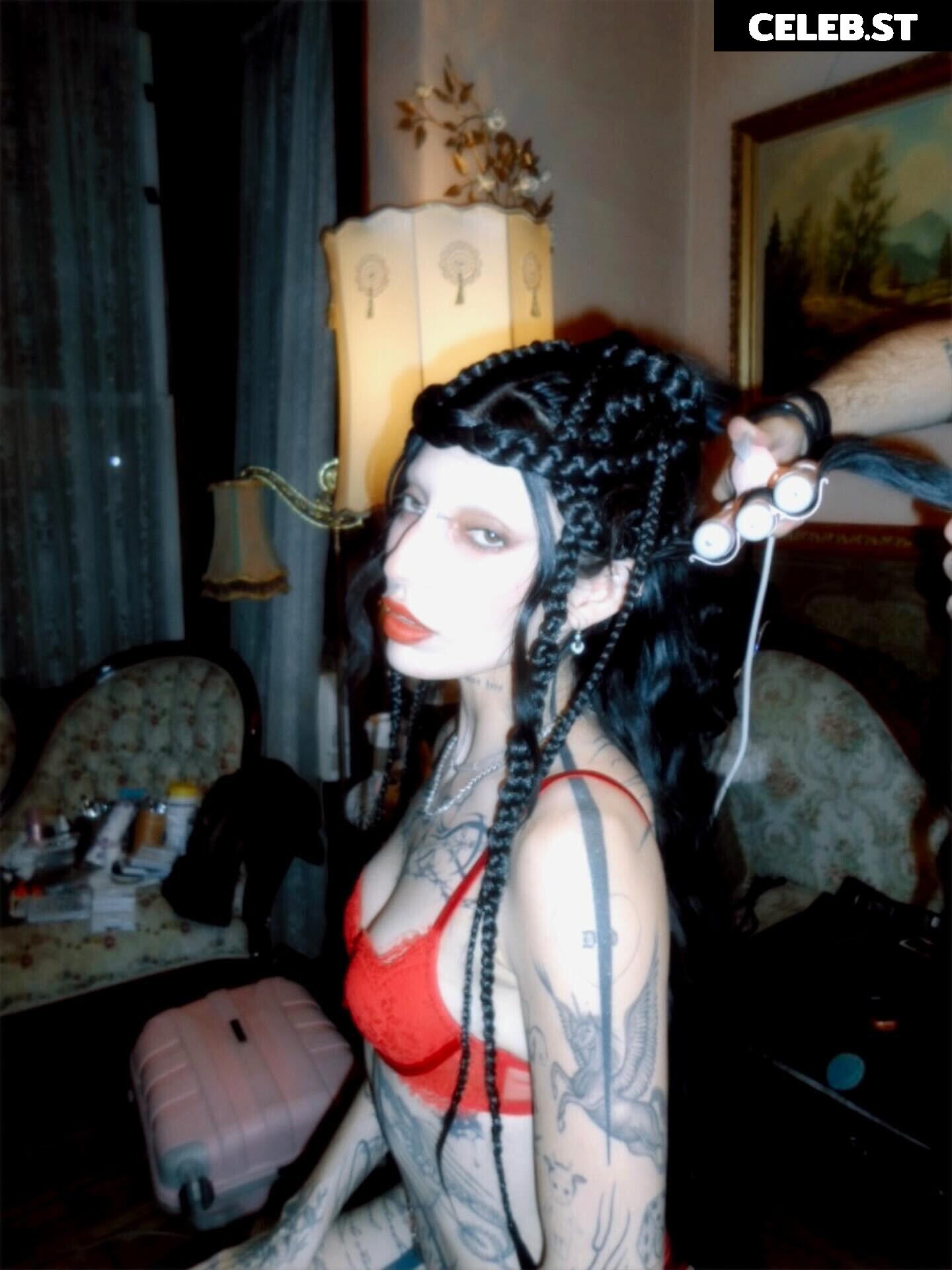 DeathbyRomy Image 23031270