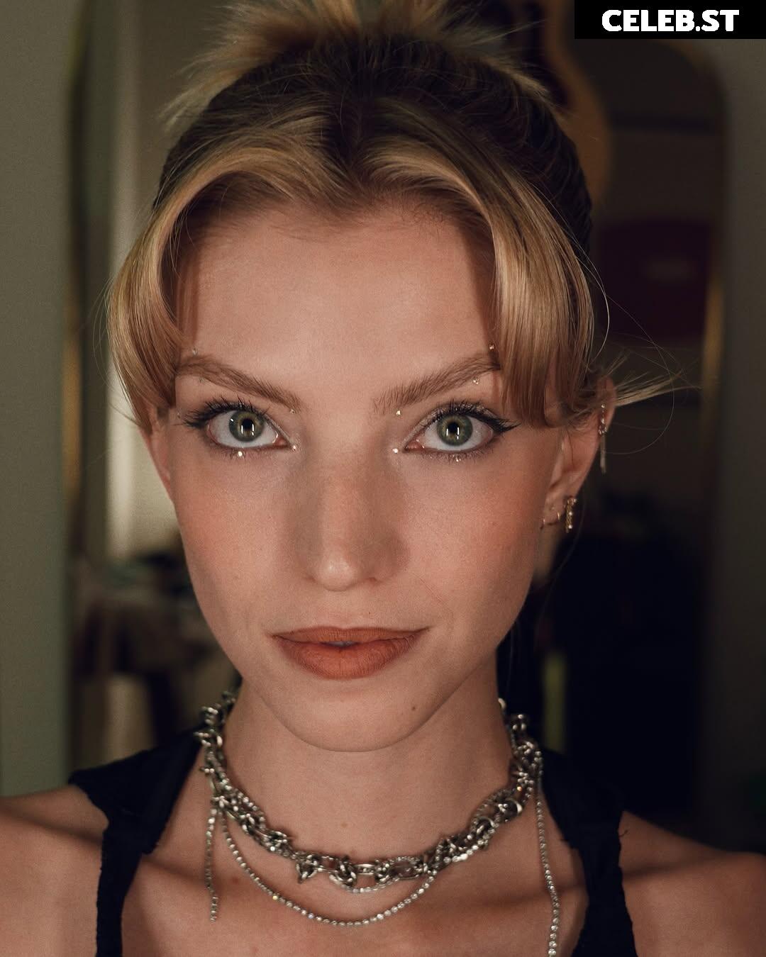 Niamh Adkins Image 23030146
