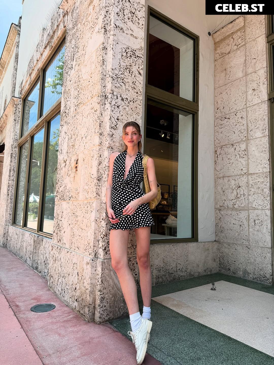 Niamh Adkins Image 23030232