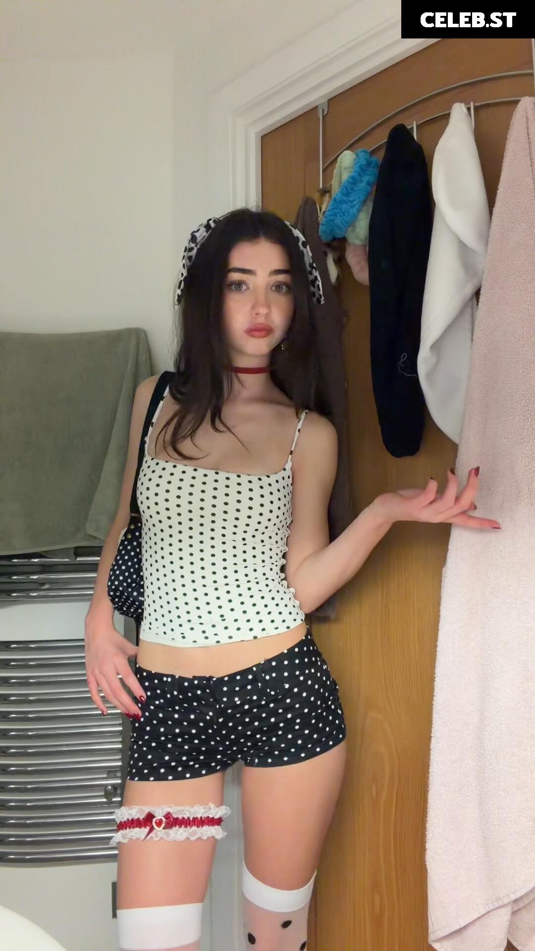 Lyzzahh / lizaseri Image 23001157