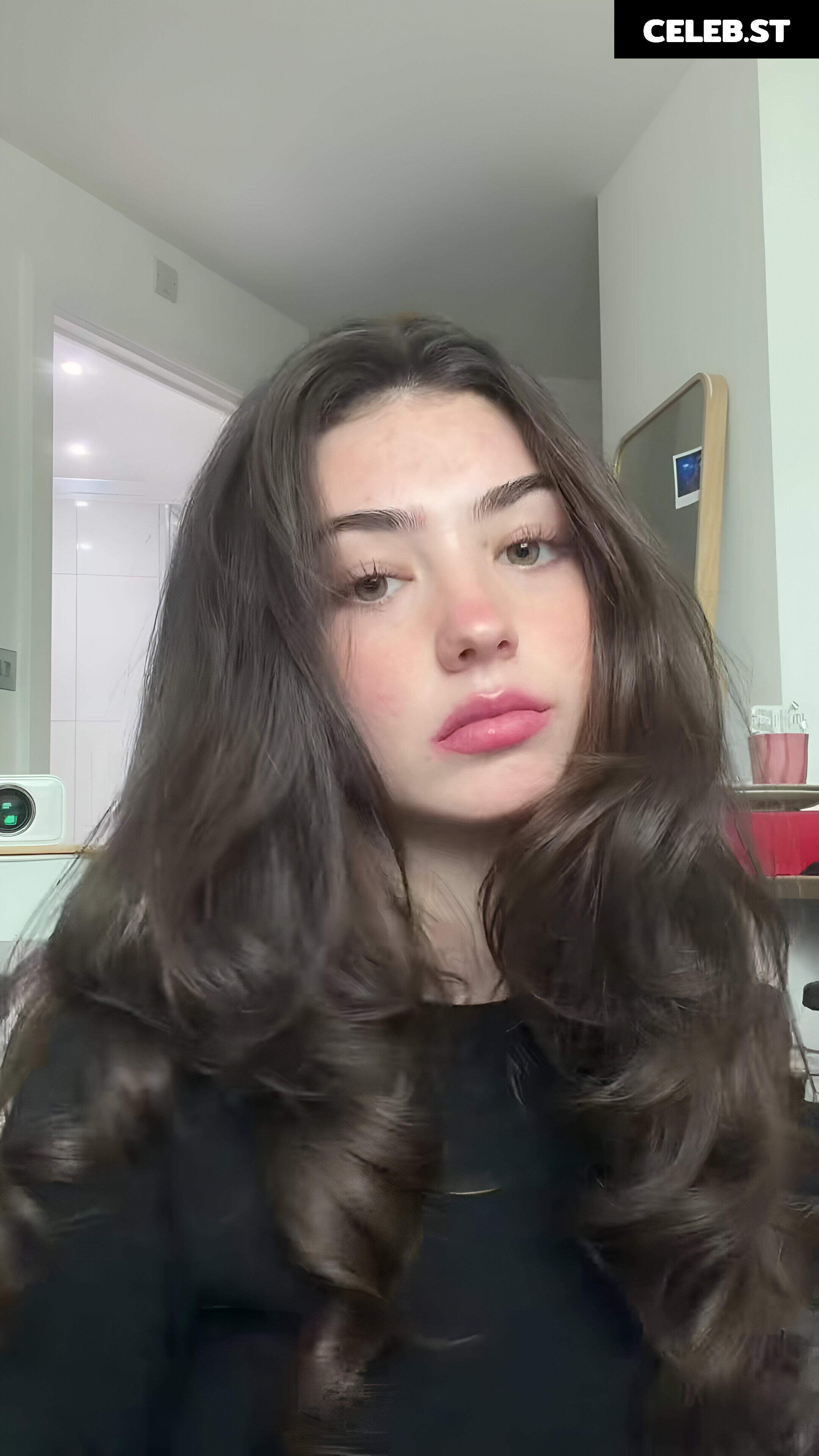 Lyzzahh / lizaseri Image 23001146