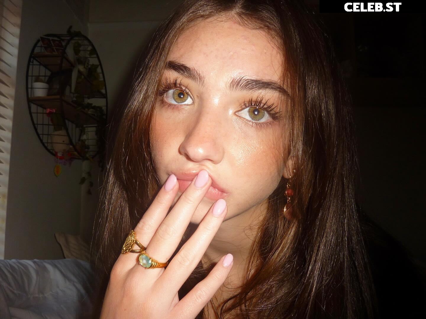 Lyzzahh / lizaseri Image 23001145