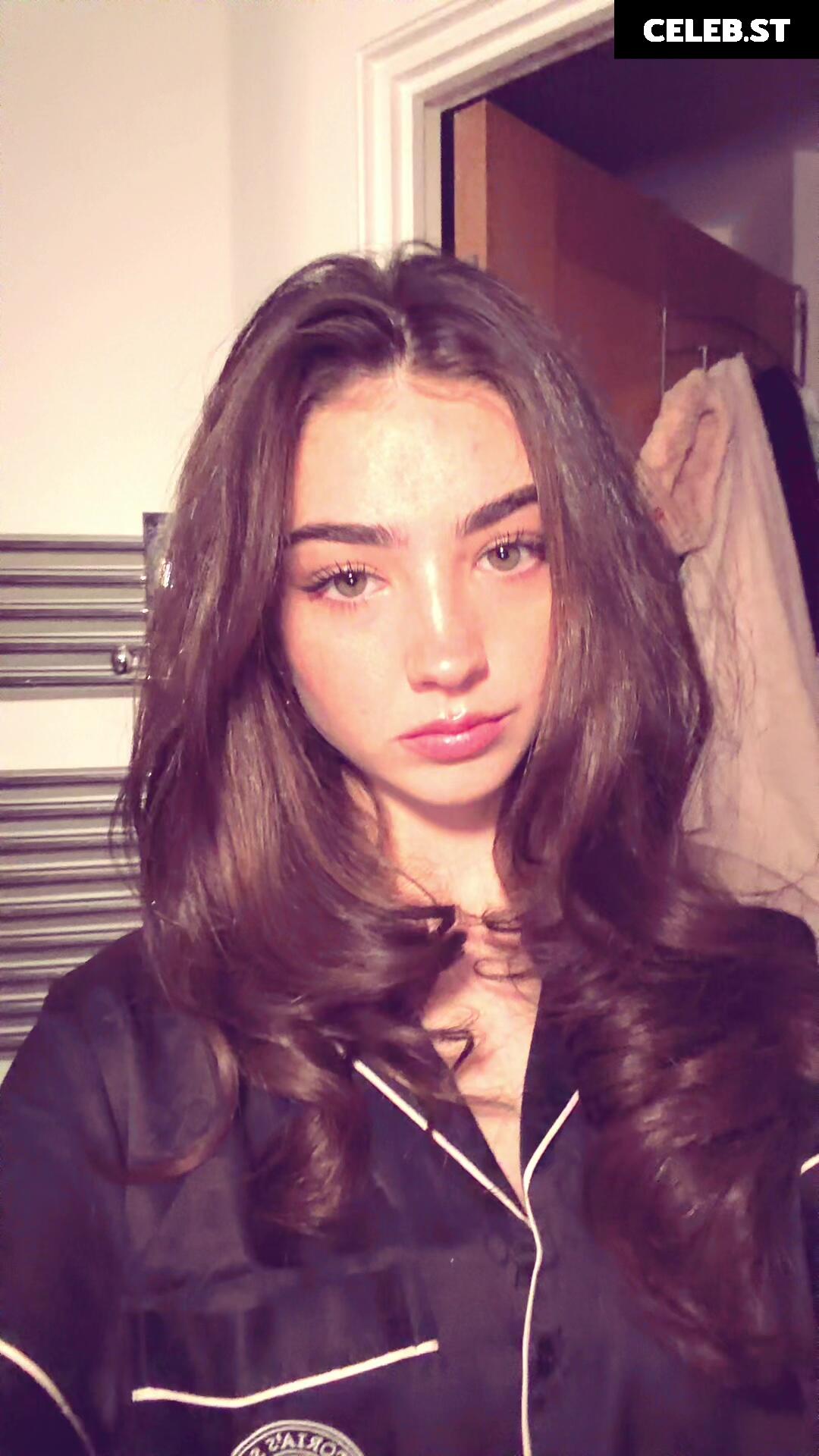 Lyzzahh / lizaseri Image 23001148