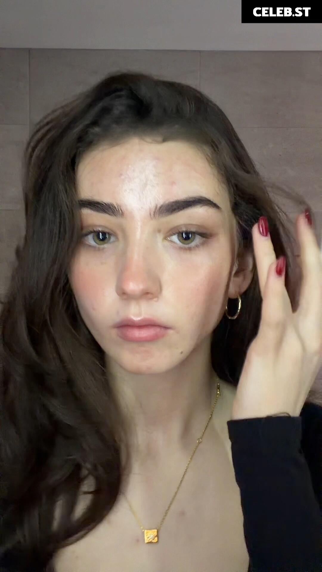 Lyzzahh / lizaseri Image 23001170