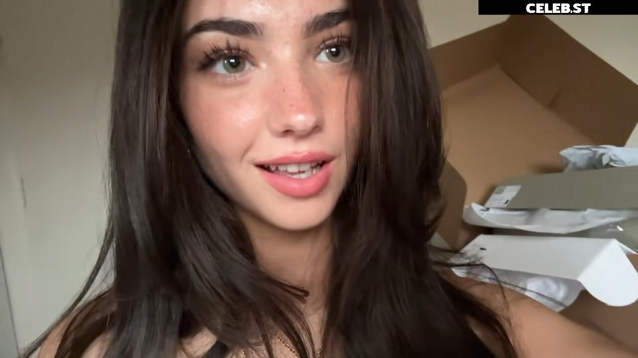 Lyzzahh / lizaseri Image 23001089