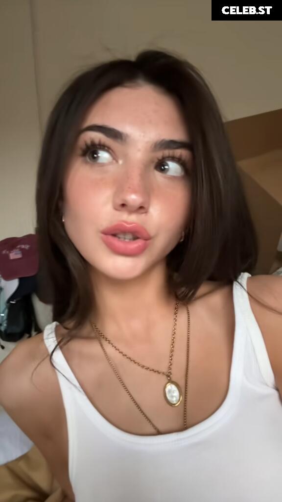 Lyzzahh / lizaseri Image 23001088