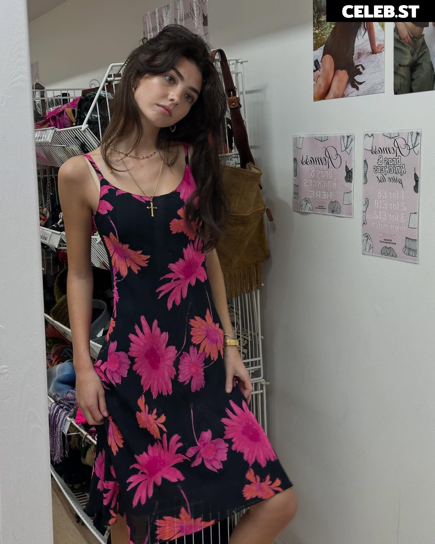 Lyzzahh / lizaseri Image 23001074