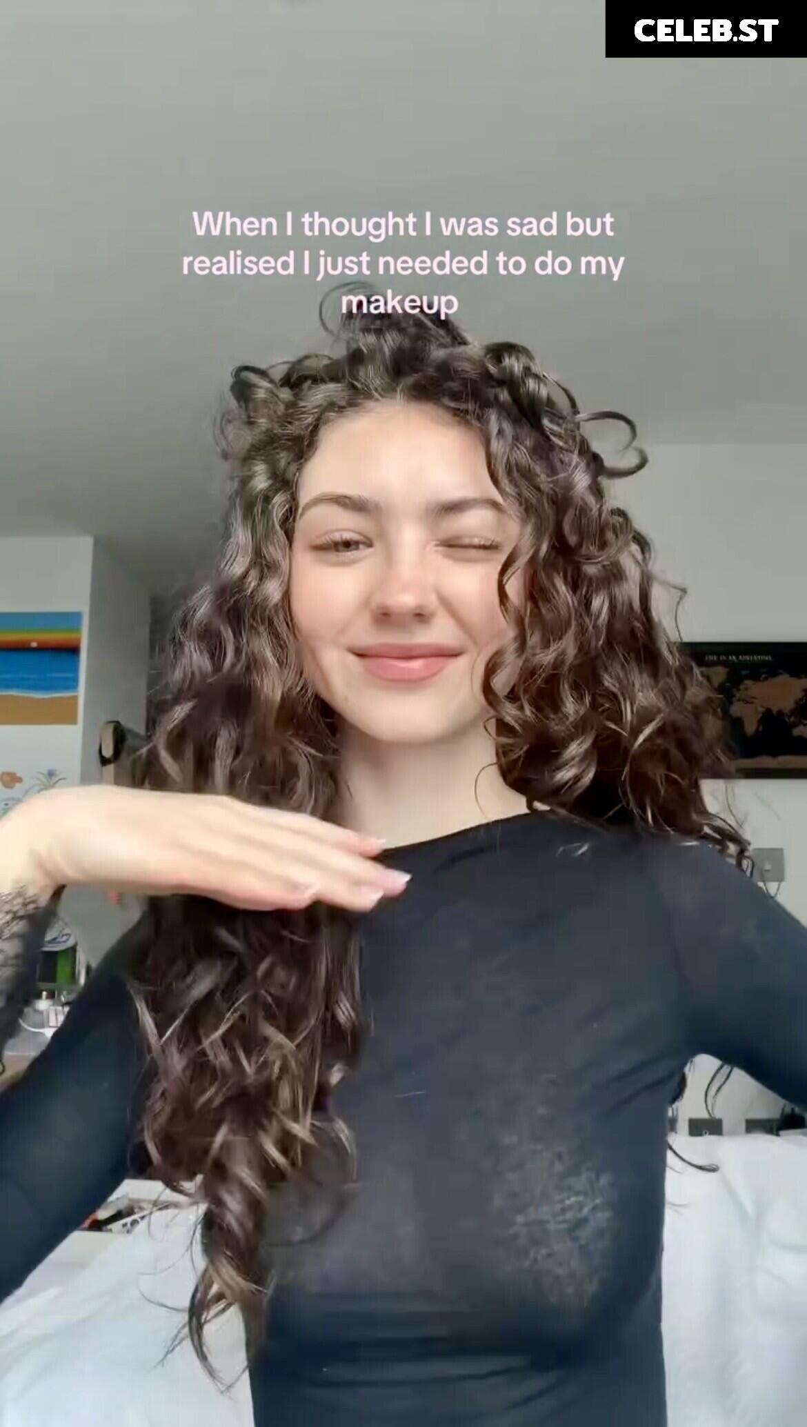 Lyzzahh / lizaseri Image 23001303