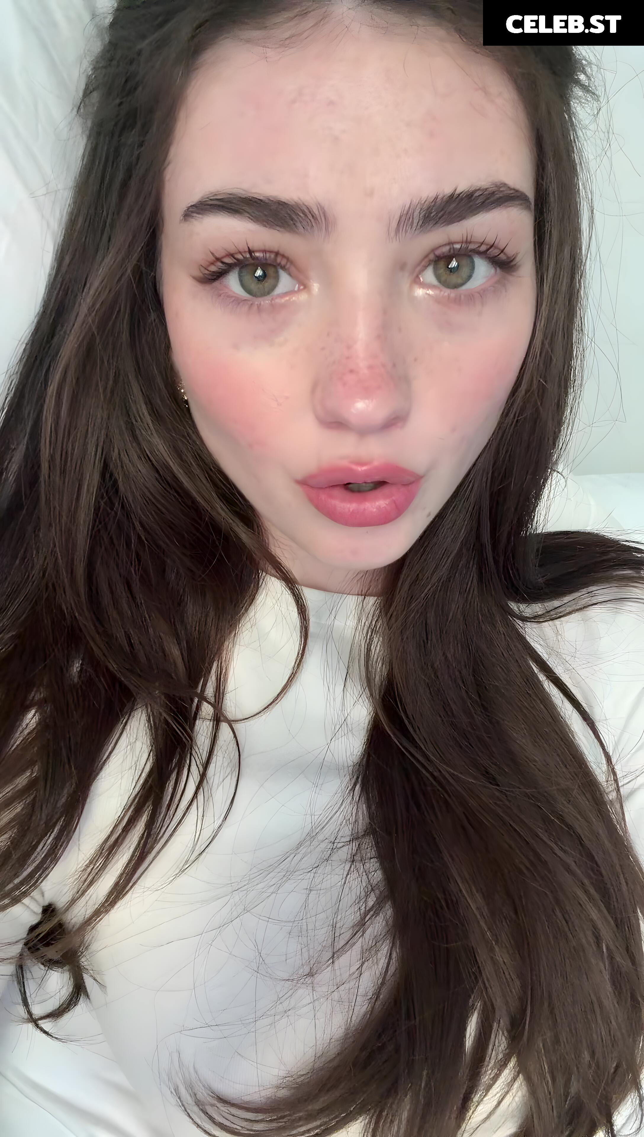 Lyzzahh / lizaseri Image 23001294