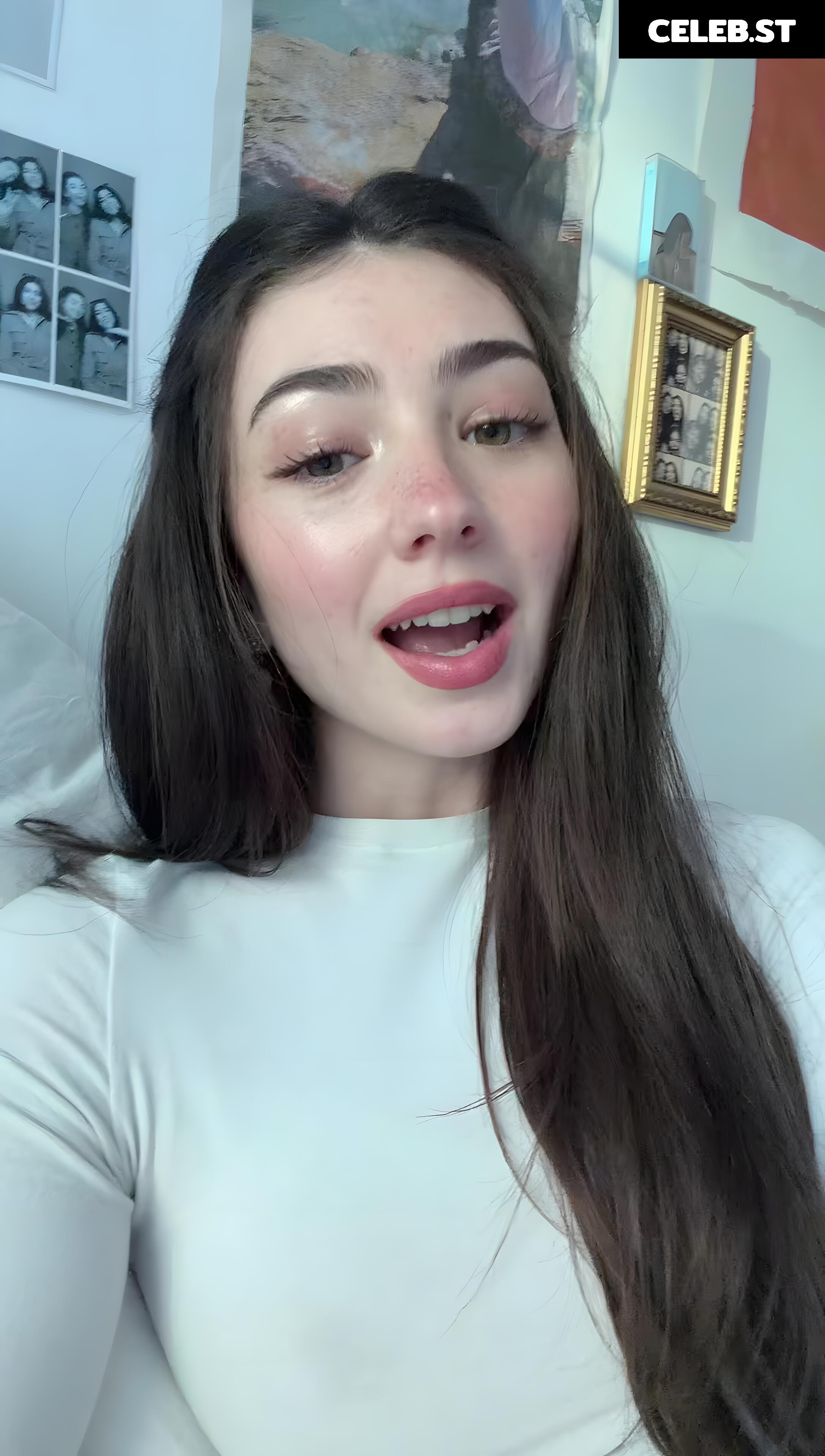 Lyzzahh / lizaseri Image 23001281