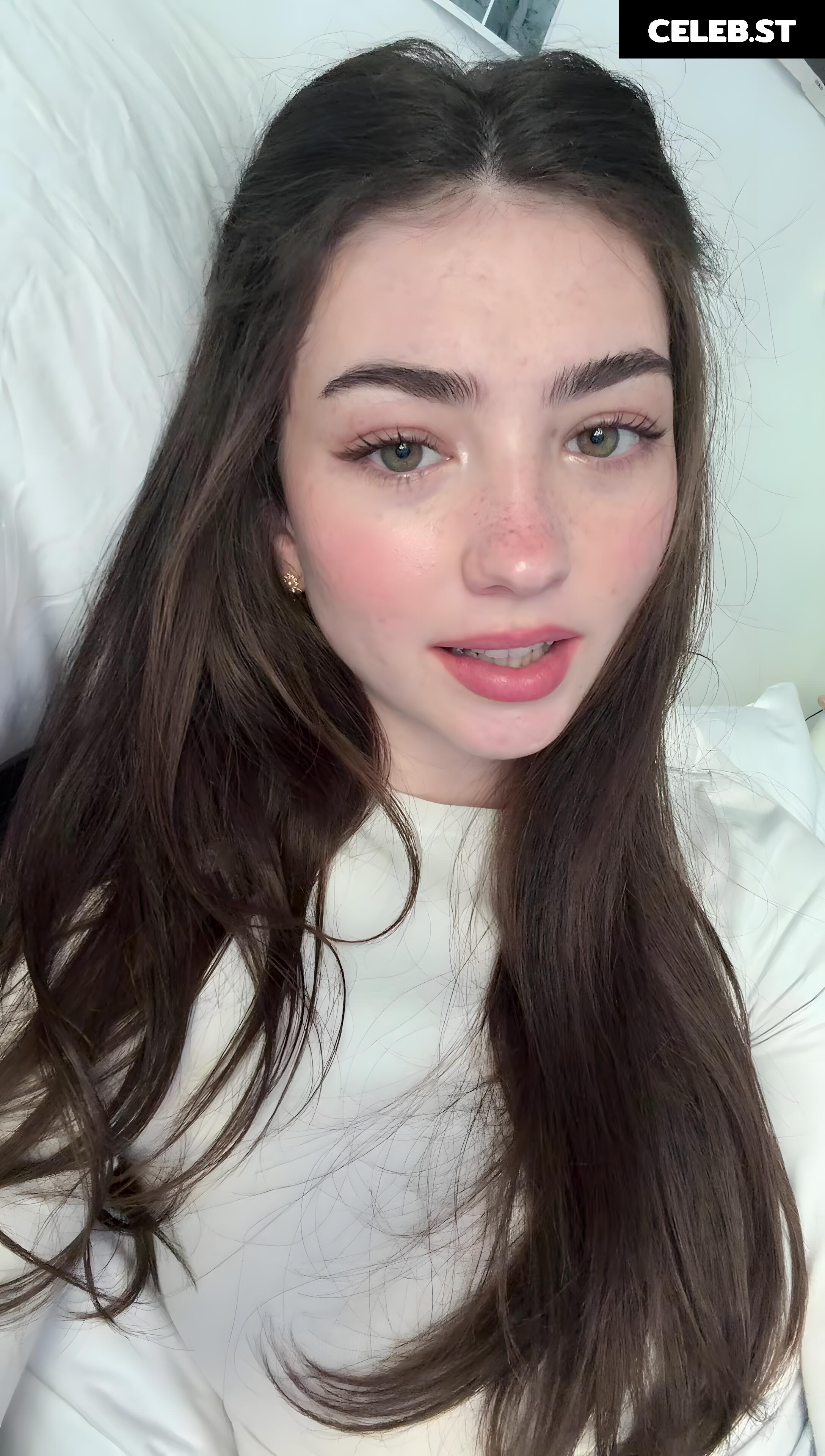 Lyzzahh / lizaseri Image 23001288