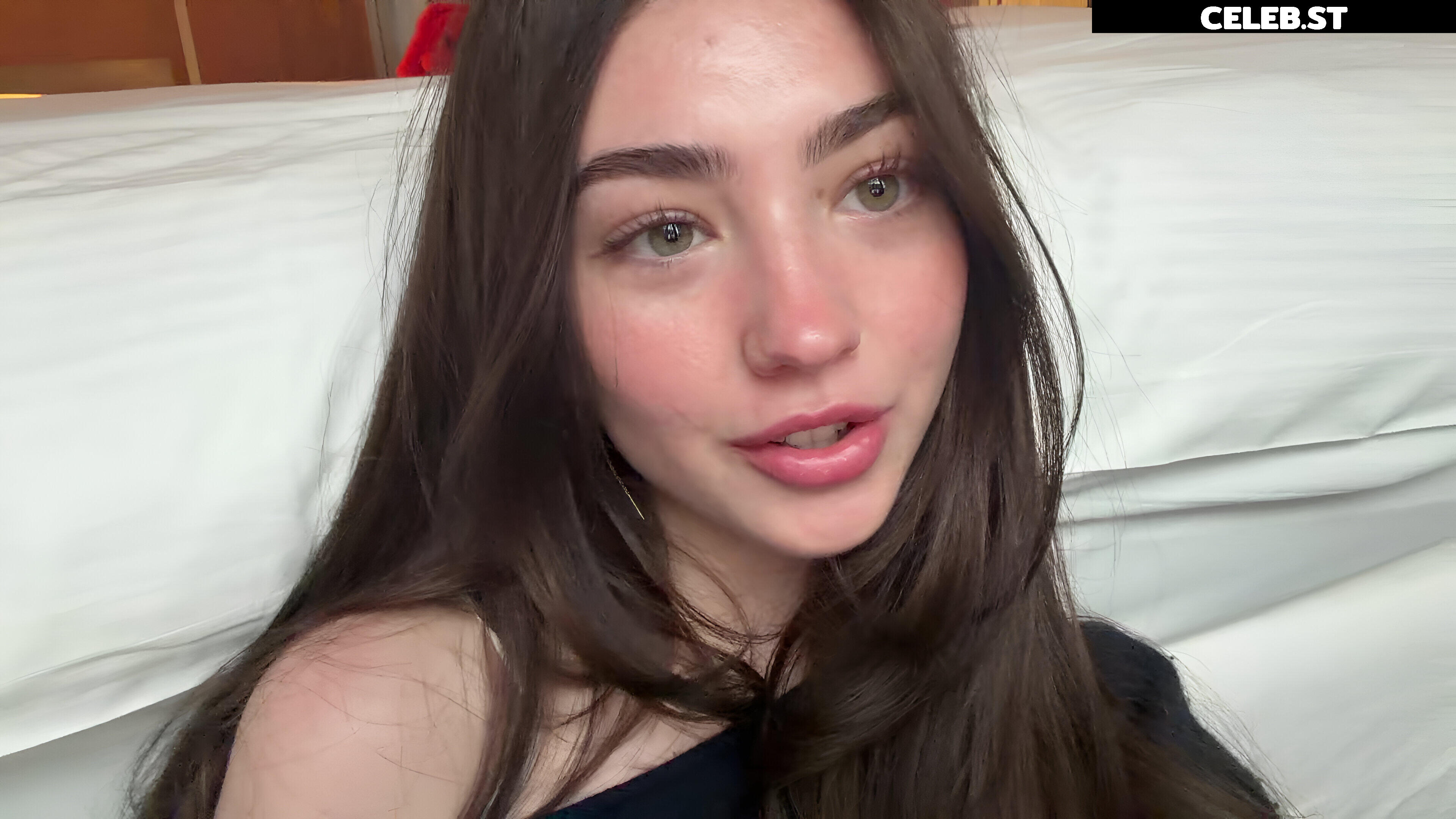 Lyzzahh / lizaseri Image 23001224
