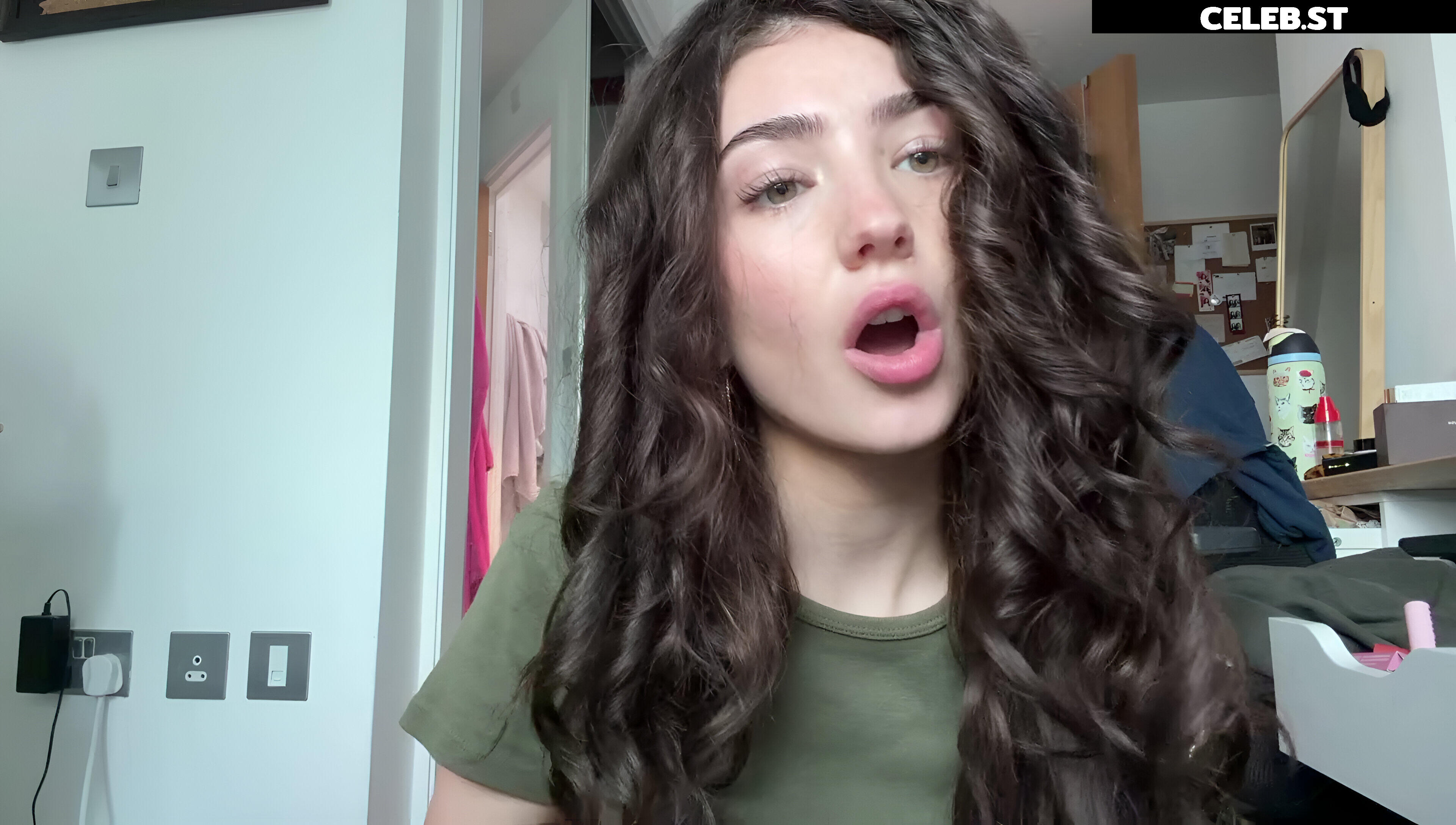 Lyzzahh / lizaseri Image 23001237