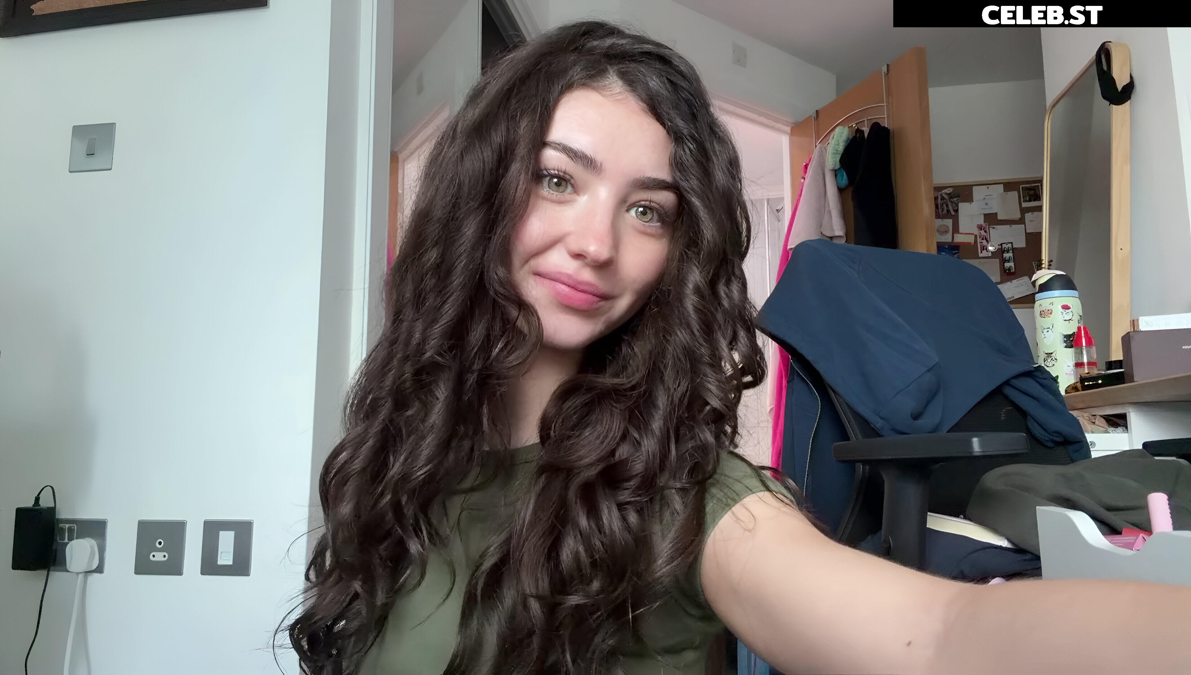Lyzzahh / lizaseri Image 23001234