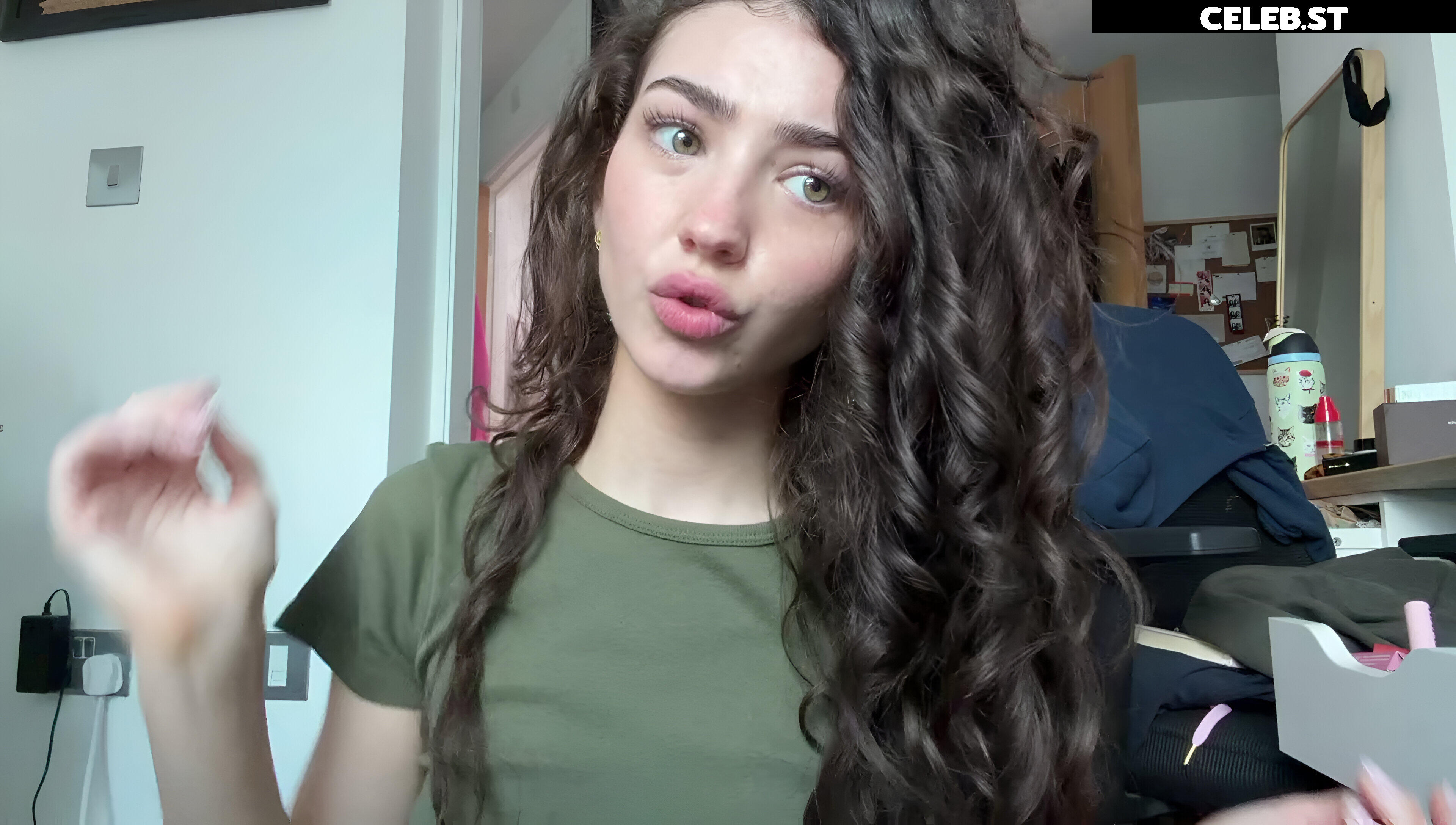 Lyzzahh / lizaseri Image 23001238