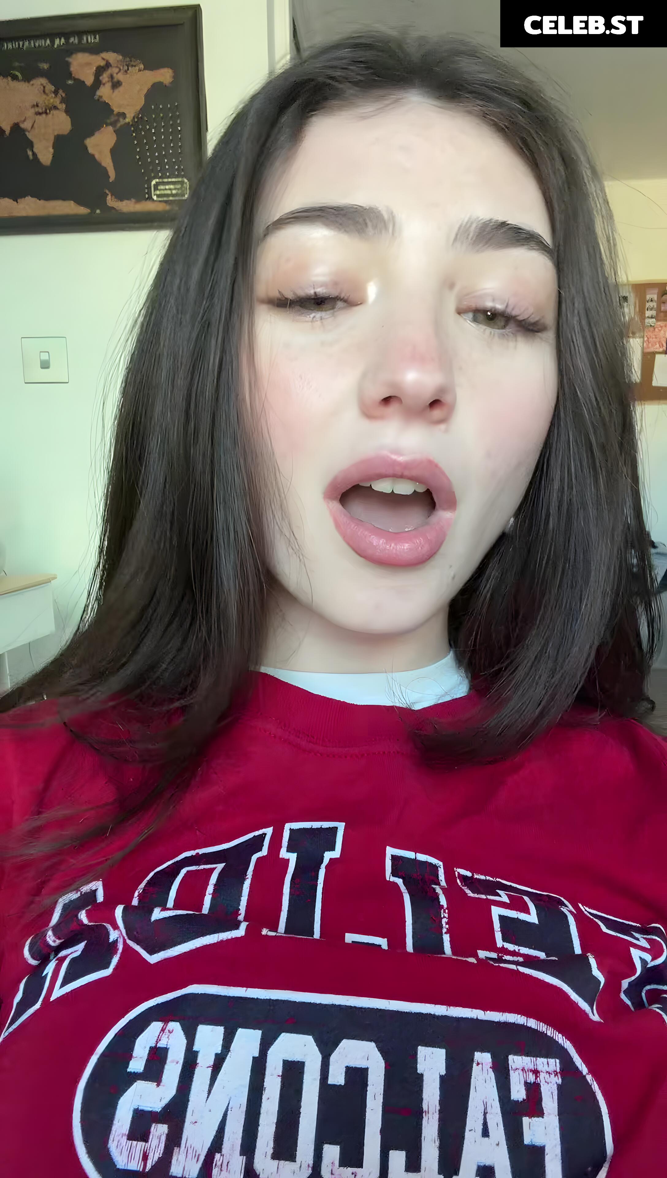 Lyzzahh / lizaseri Image 23001263