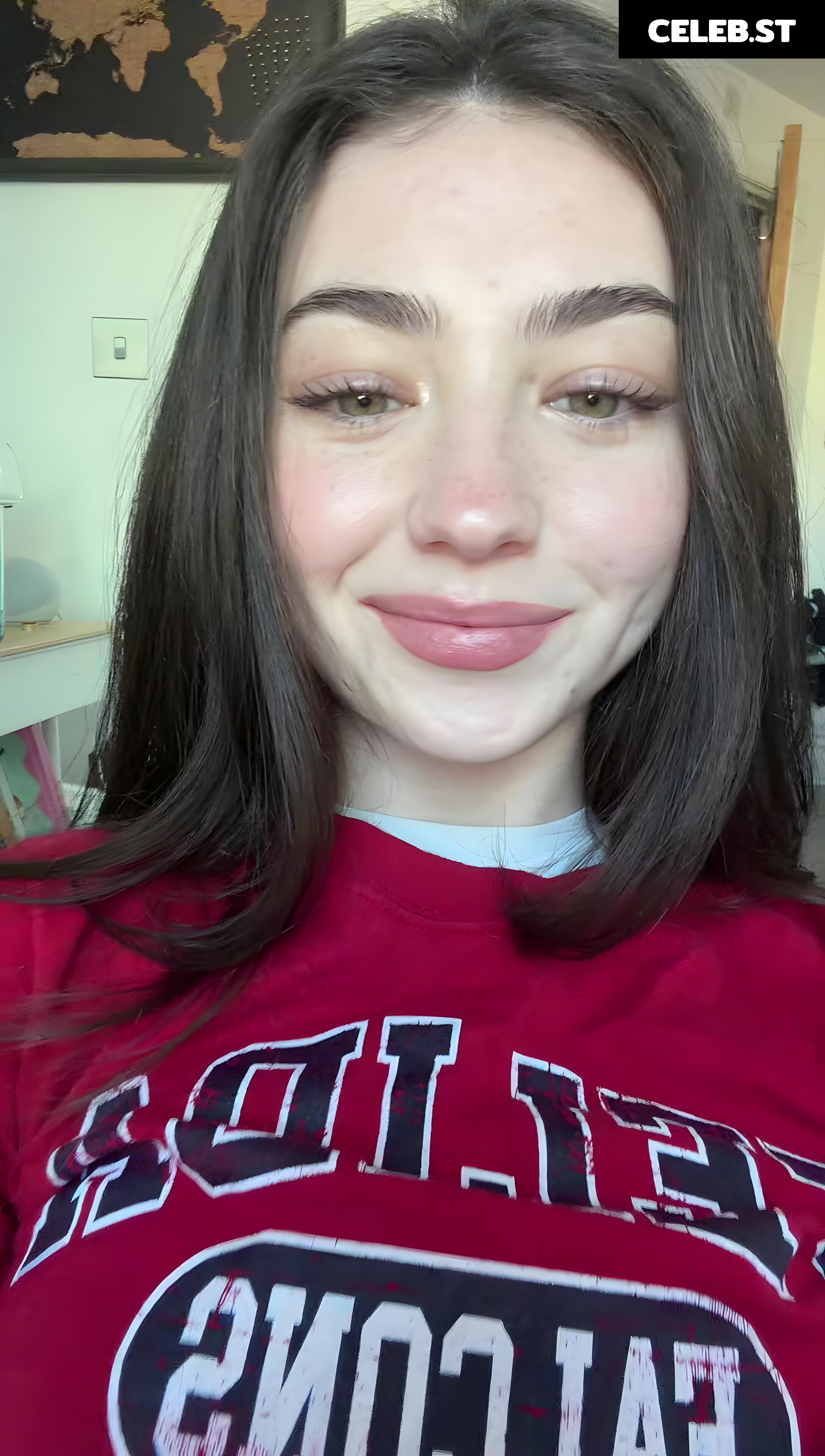 Lyzzahh / lizaseri Image 23001262