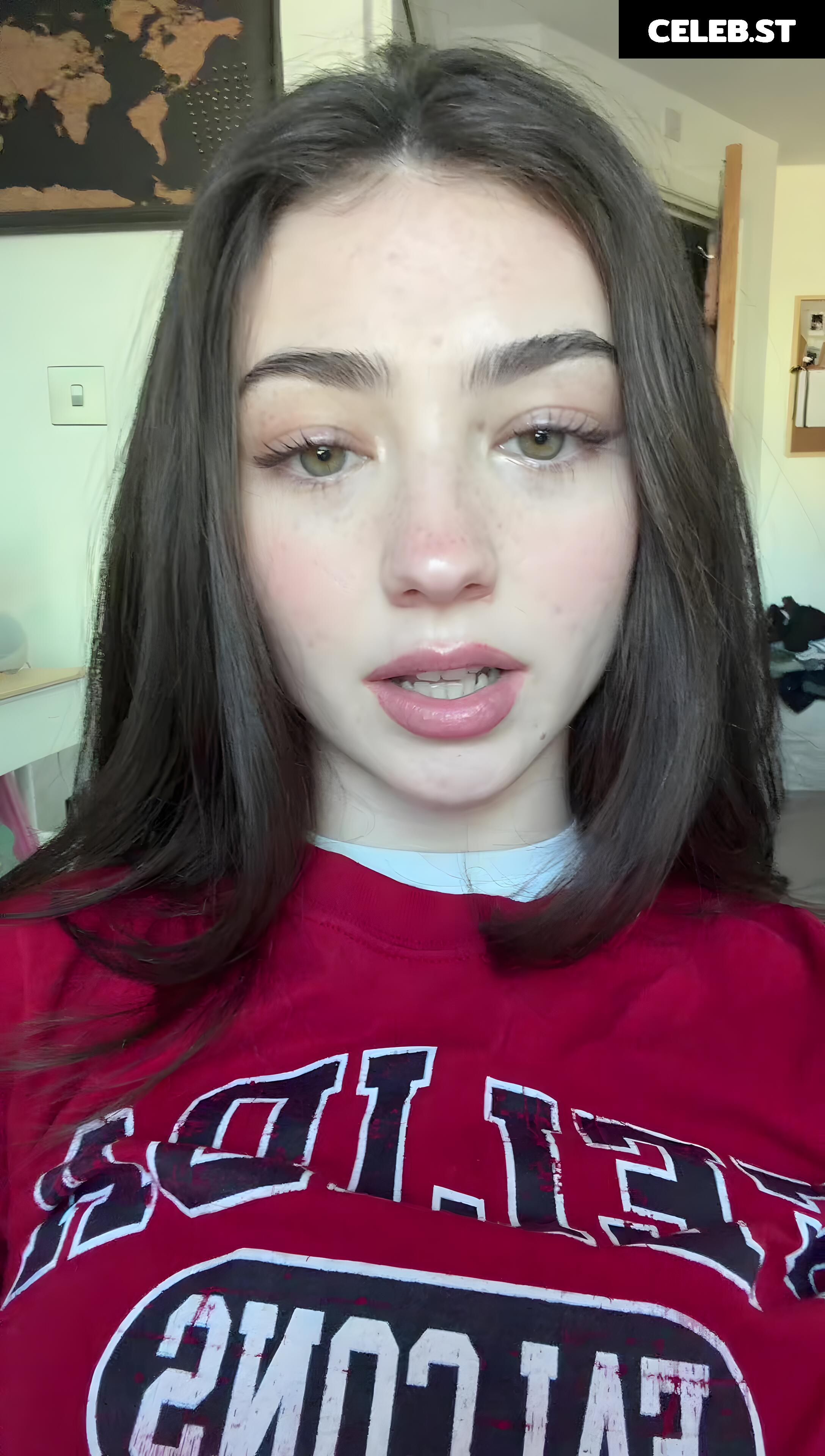 Lyzzahh / lizaseri Image 23001264