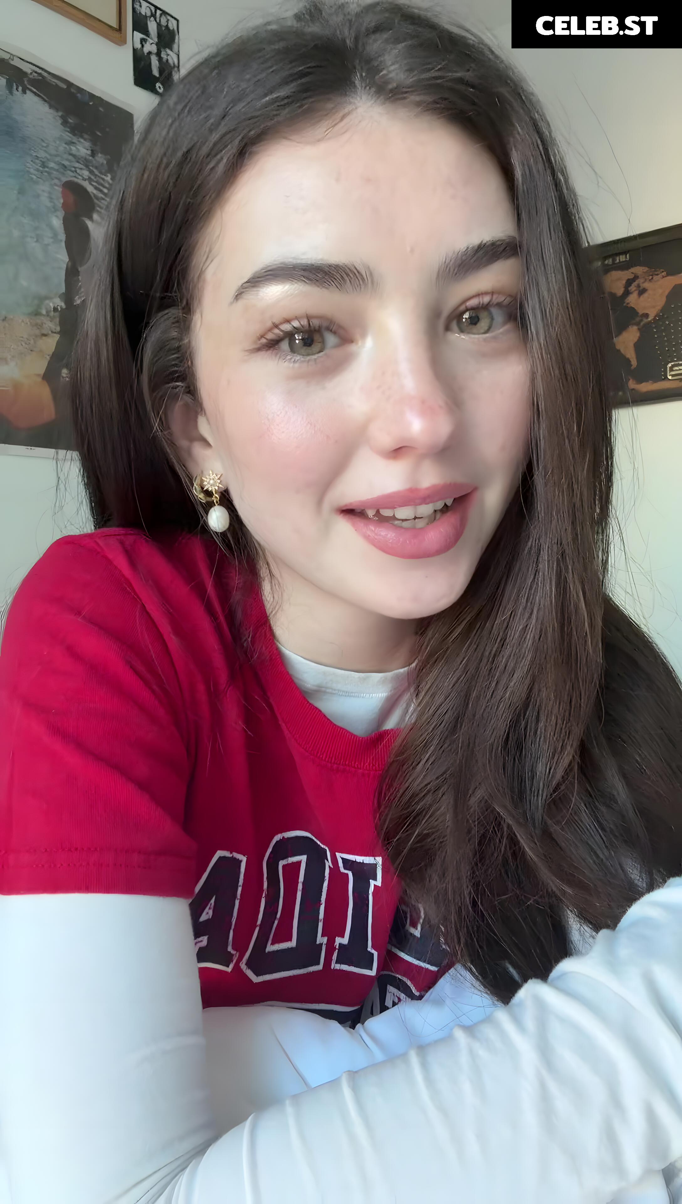 Lyzzahh / lizaseri Image 23001269