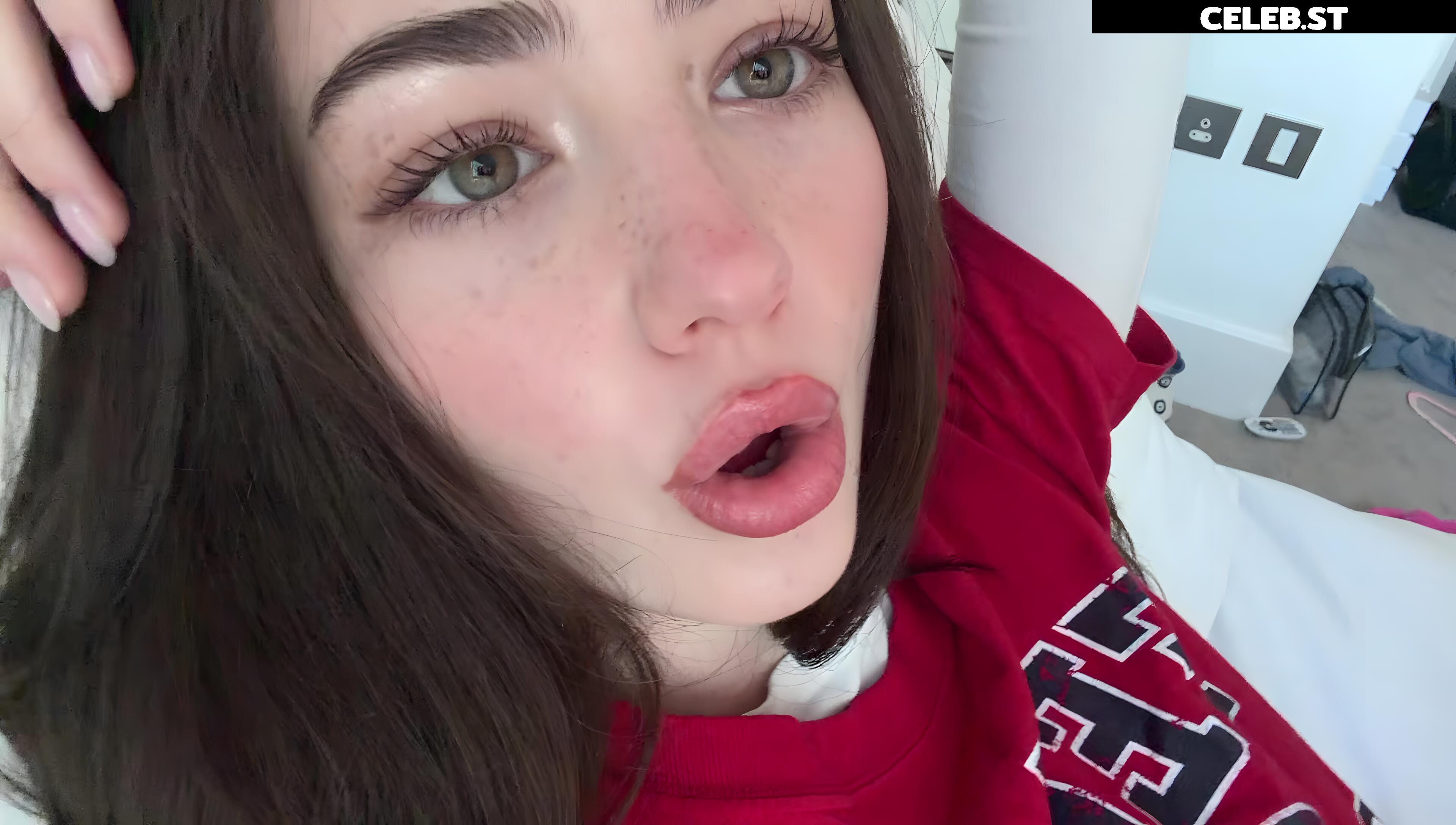 Lyzzahh / lizaseri Image 23001250