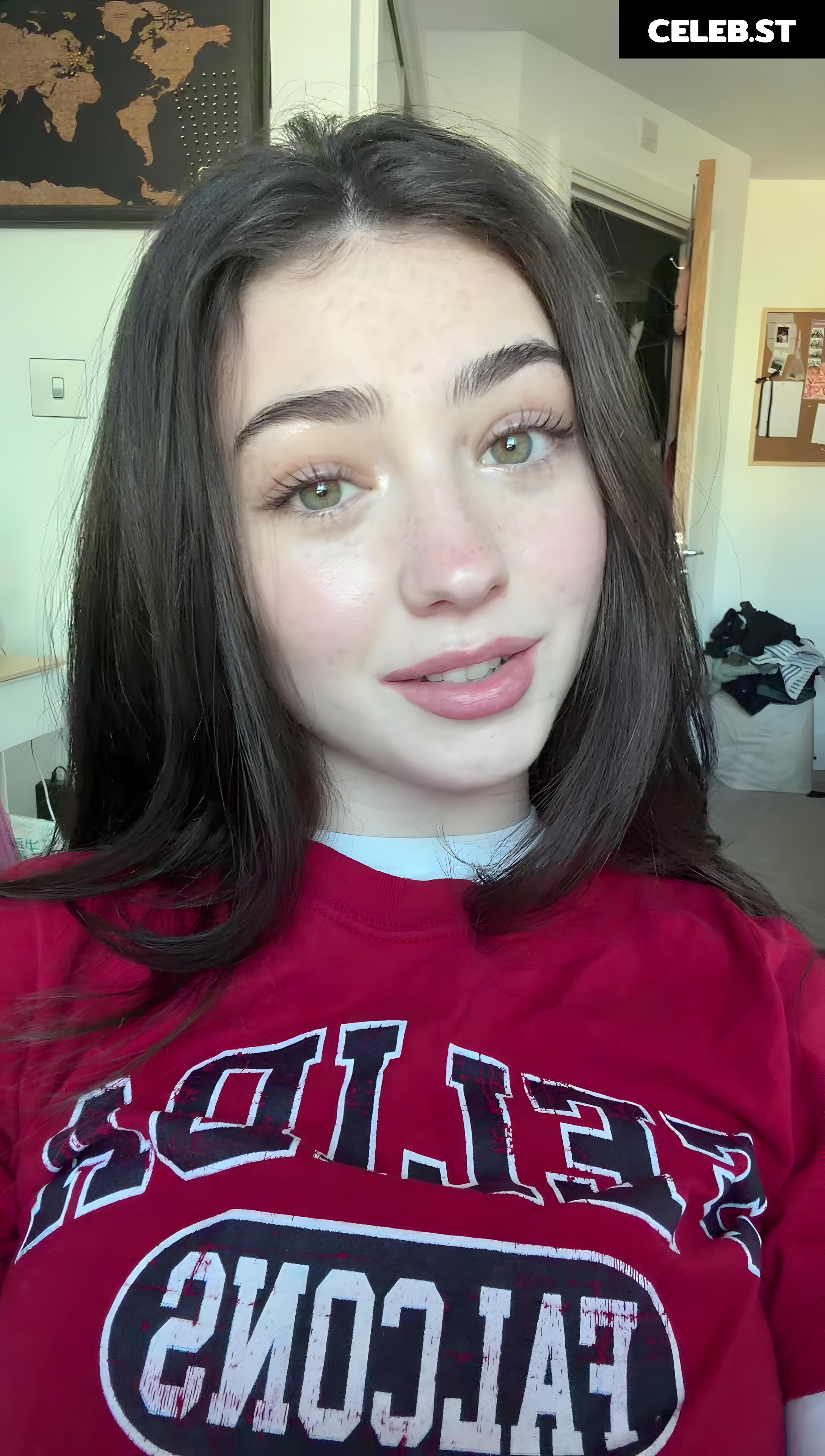 Lyzzahh / lizaseri Image 23001255