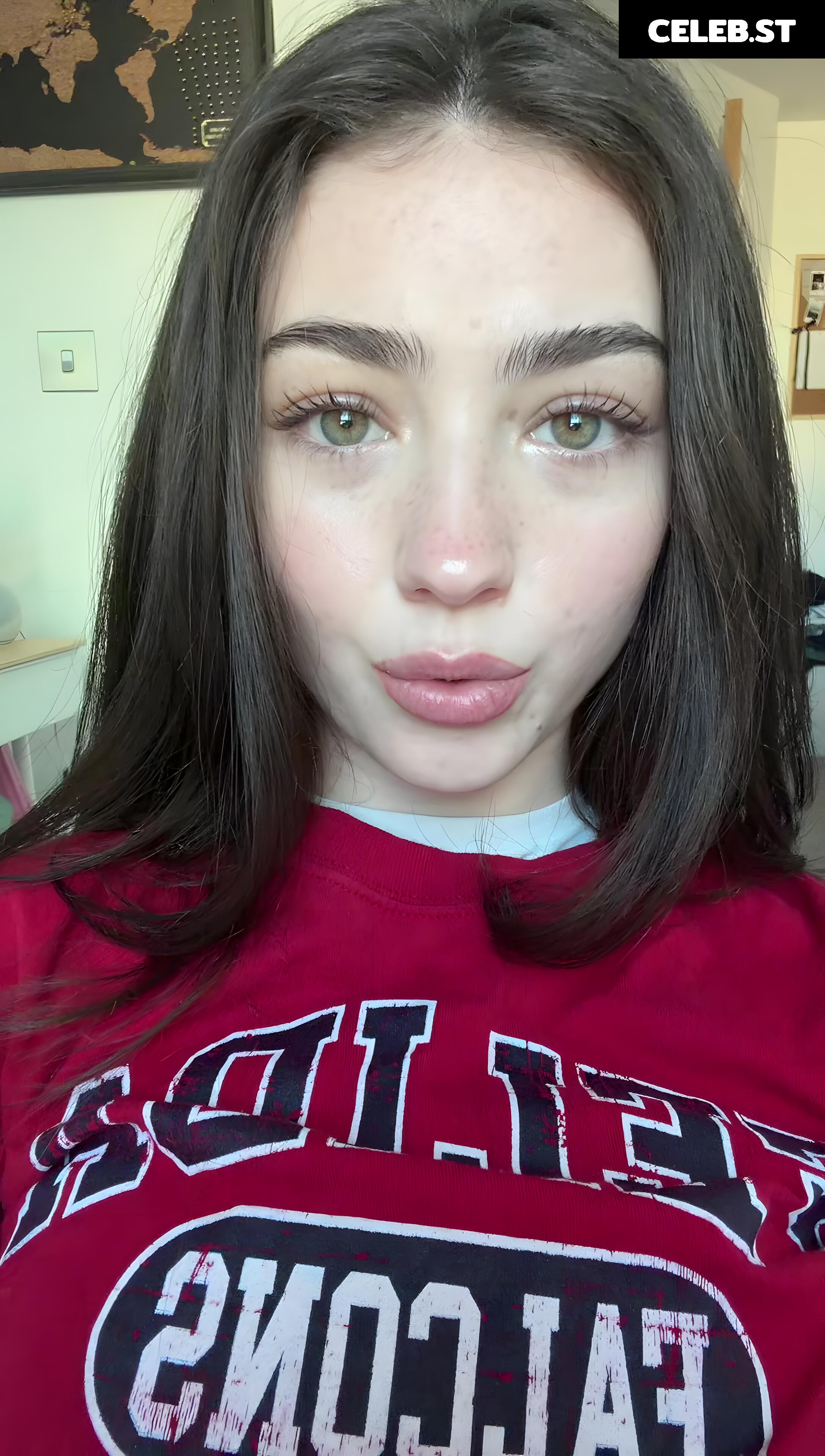 Lyzzahh / lizaseri Image 23001259