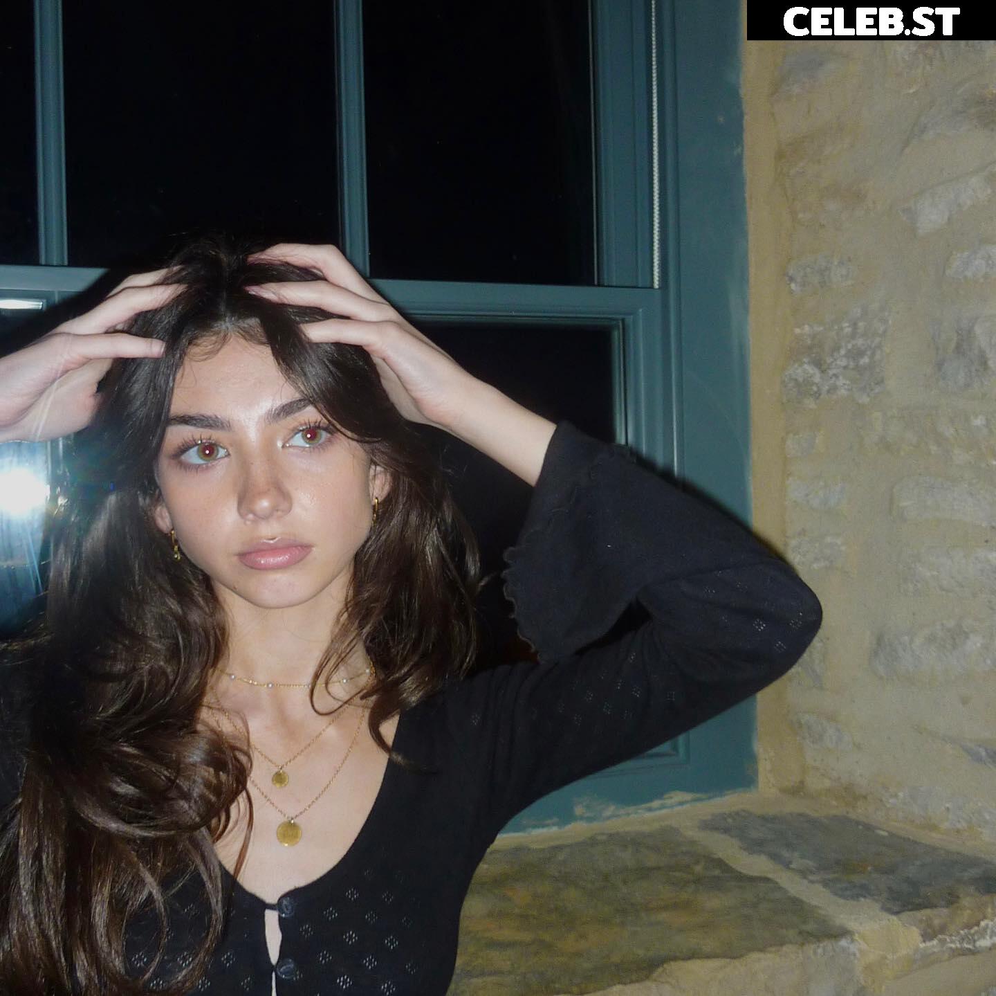 Lyzzahh / lizaseri Image 23000946