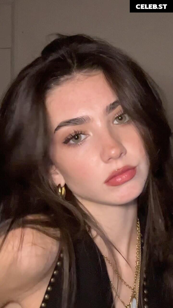 Lyzzahh / lizaseri Image 23000976