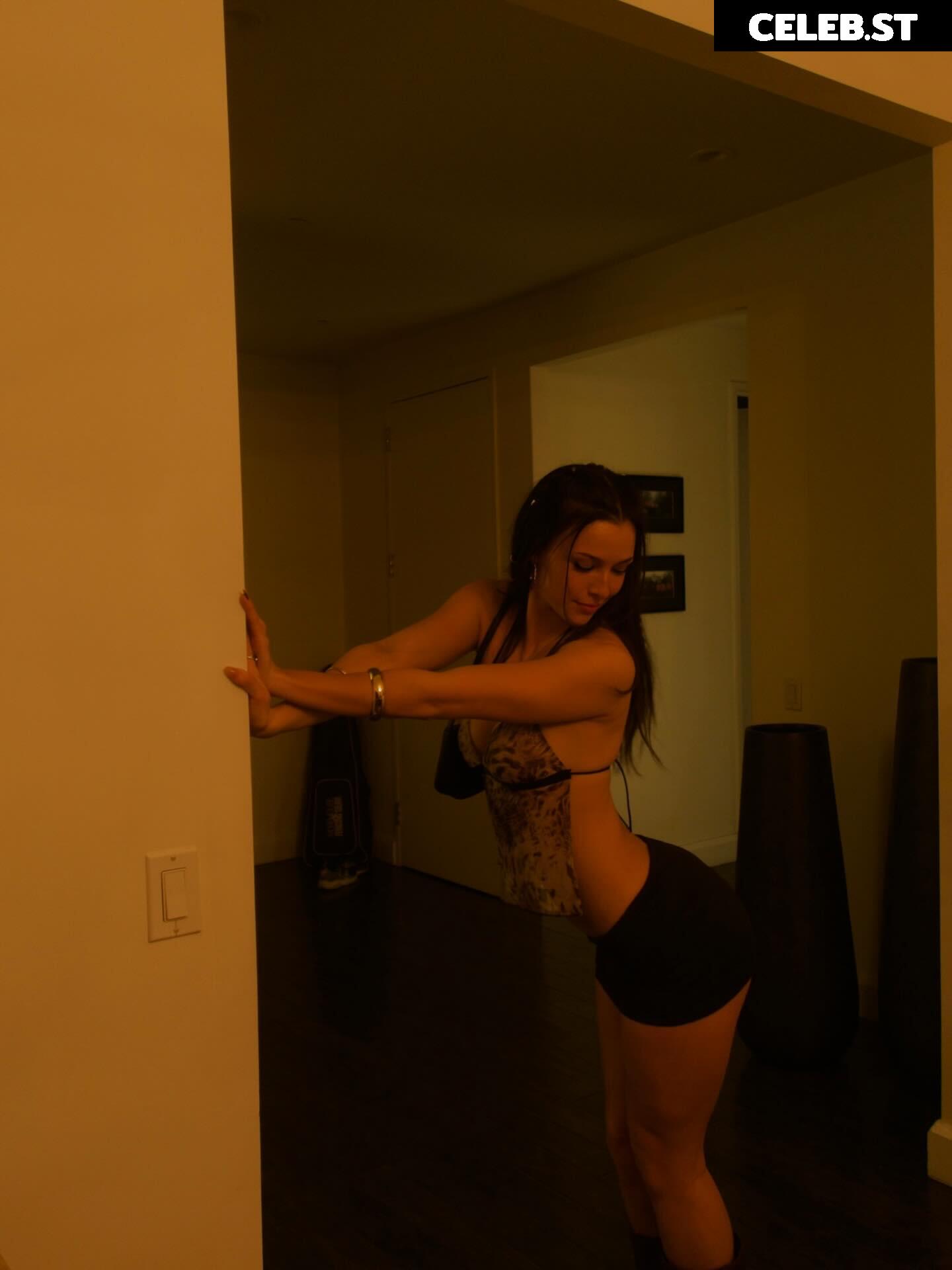 Mia Wynn / miawynning / miawynn_ Image 23092303