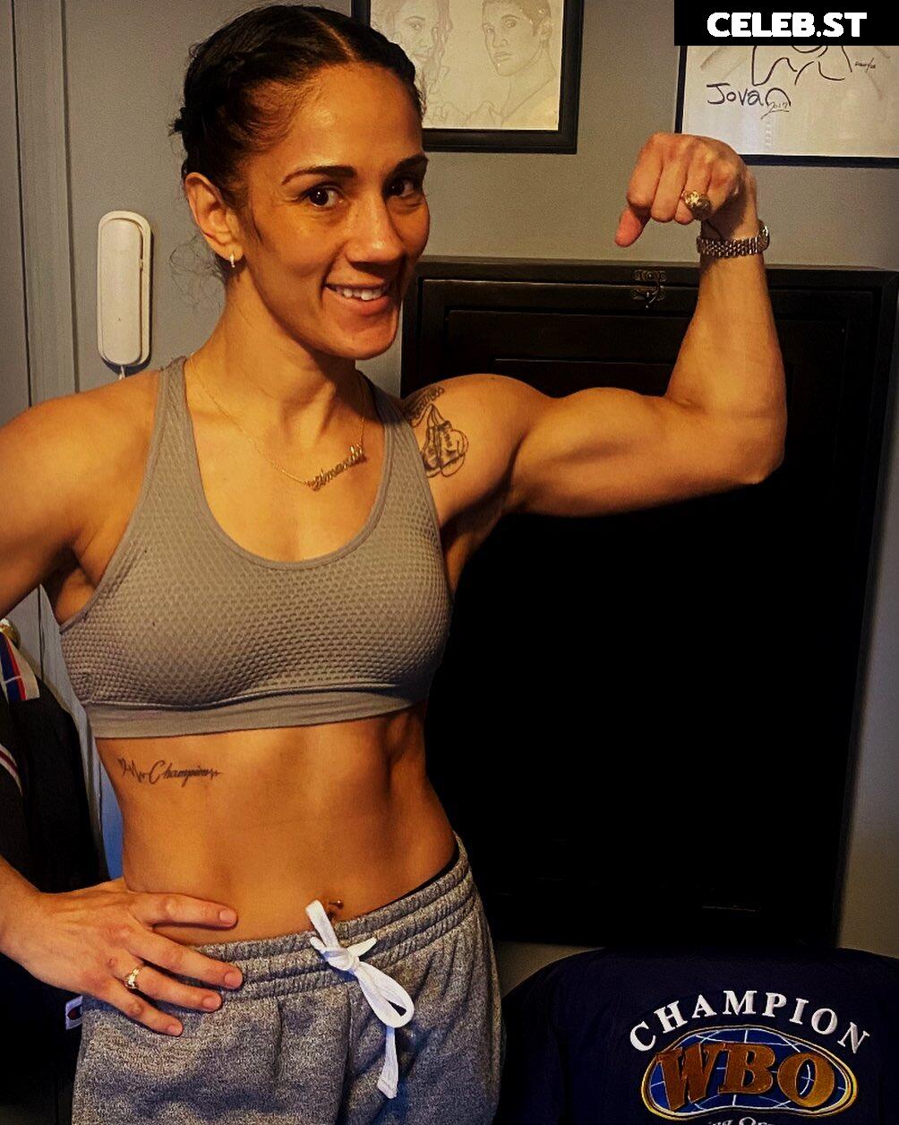 Amanda Serrano / Puerto Rican Boxer Image 23088589