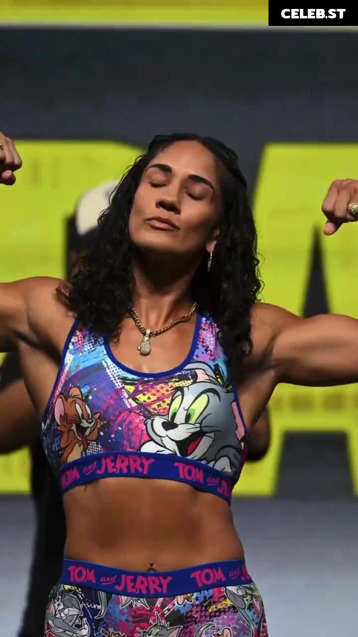 Amanda Serrano / Puerto Rican Boxer Image 23088786