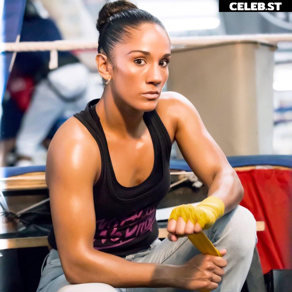 Amanda Serrano / Puerto Rican Boxer Image 23088745