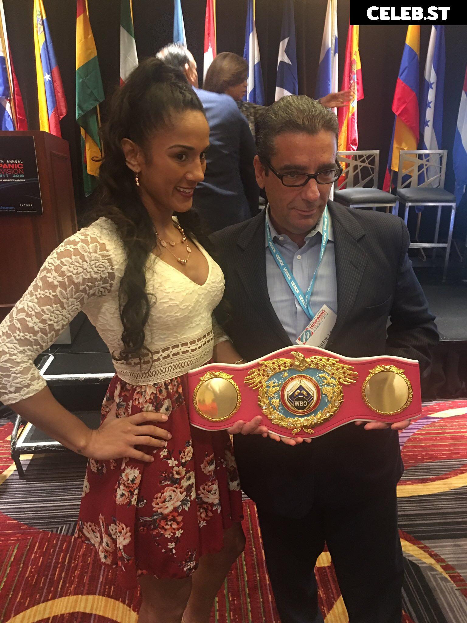 Amanda Serrano / Puerto Rican Boxer Image 23088682