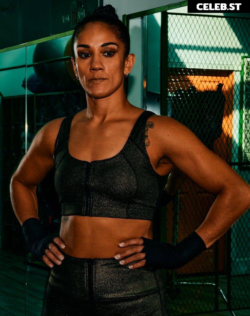 Amanda Serrano / Puerto Rican Boxer Image 23088614