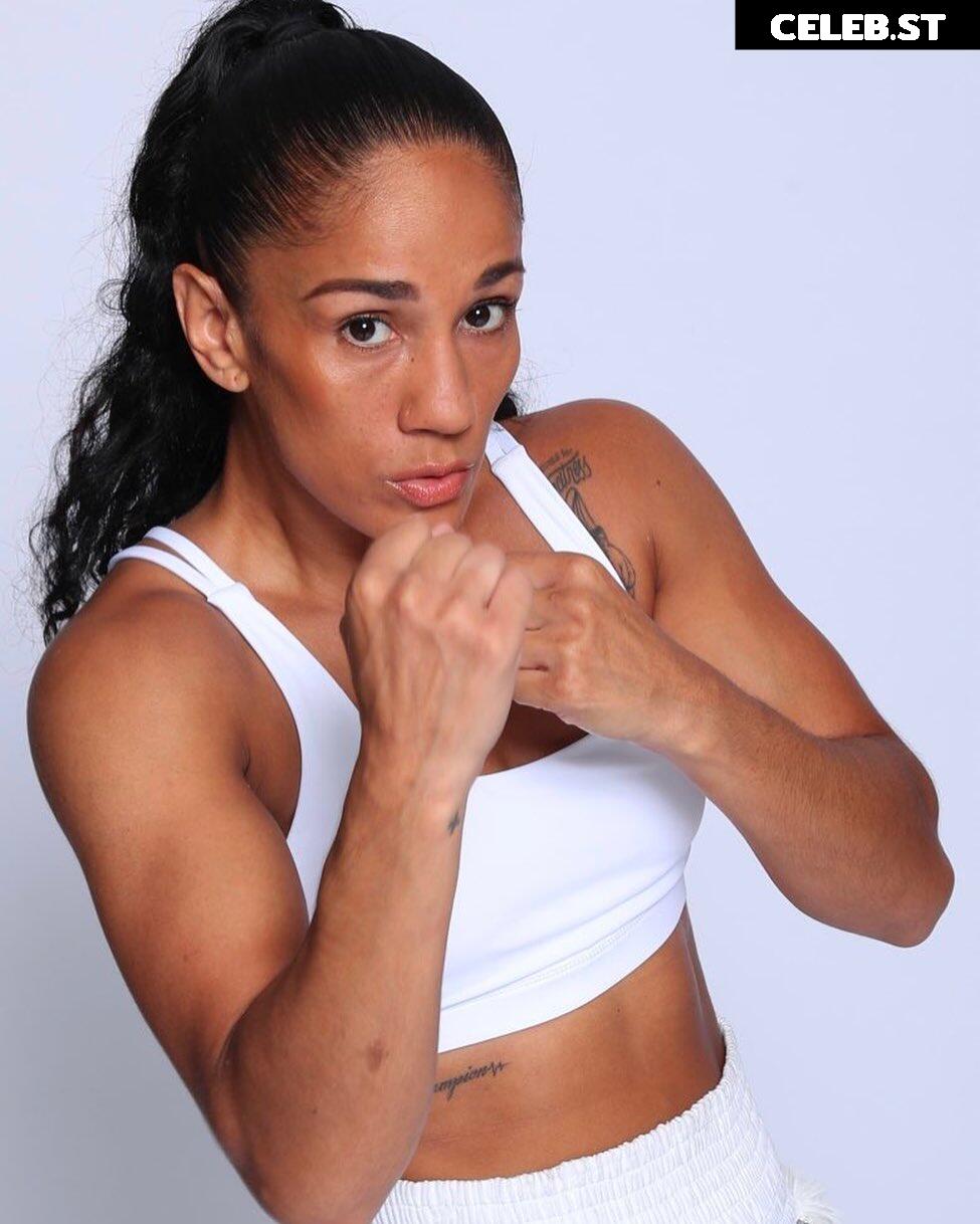 Amanda Serrano / Puerto Rican Boxer Image 23088638